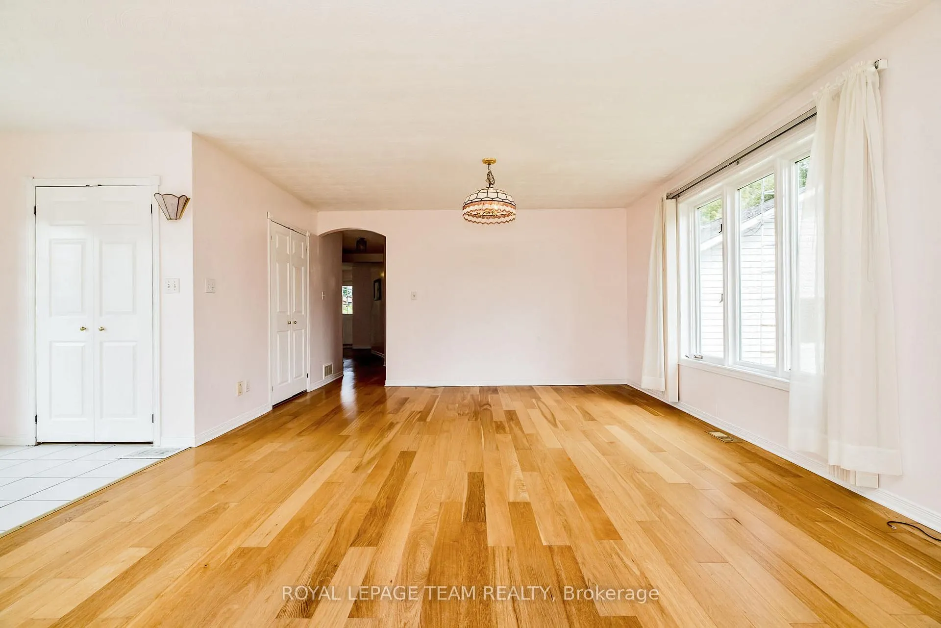 Photo 8 of 833 Heritage Drive, Montague, Montague Twp — HOMEH