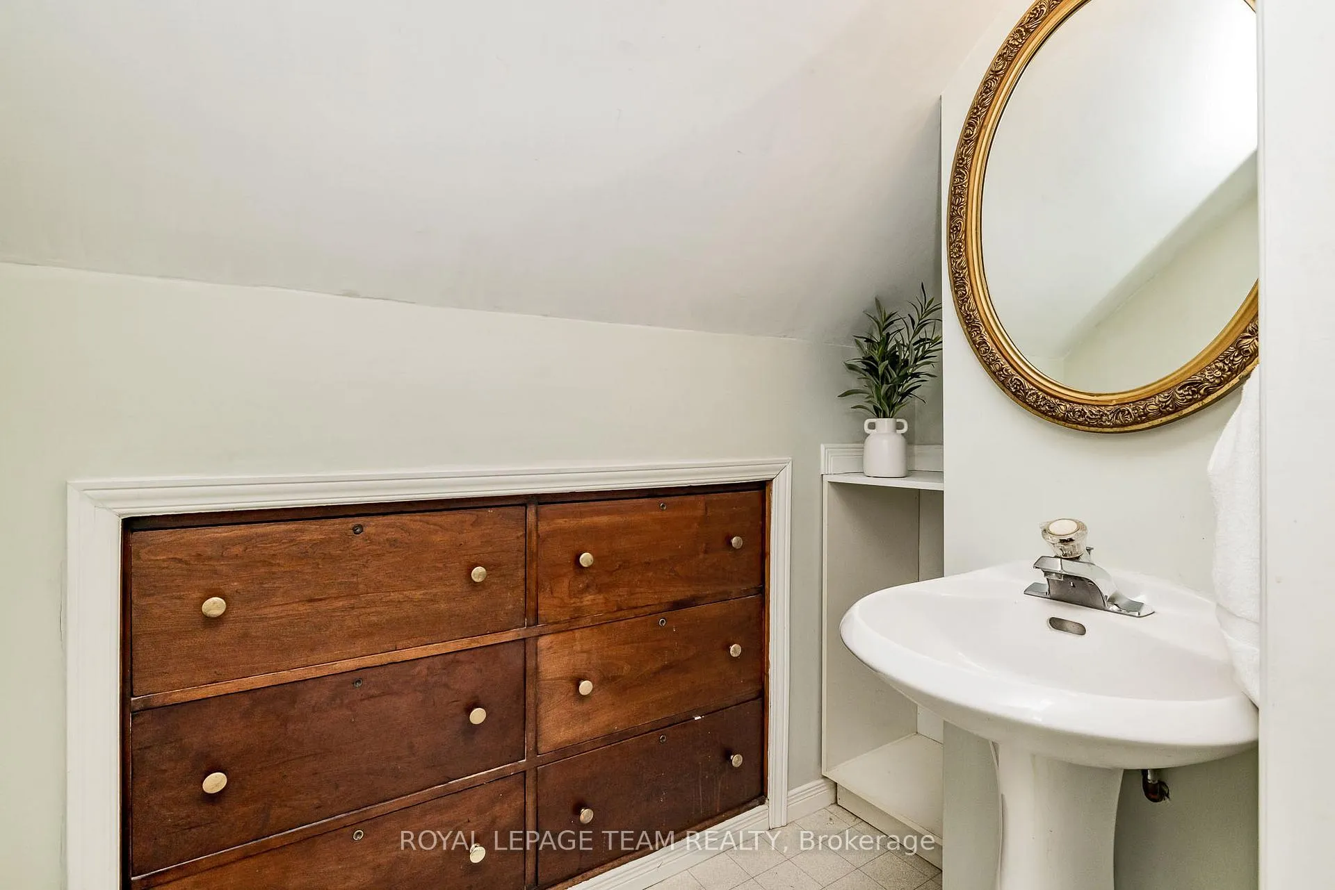Photo 20 of 833 Heritage Drive, Montague, Montague Twp — HOMEH