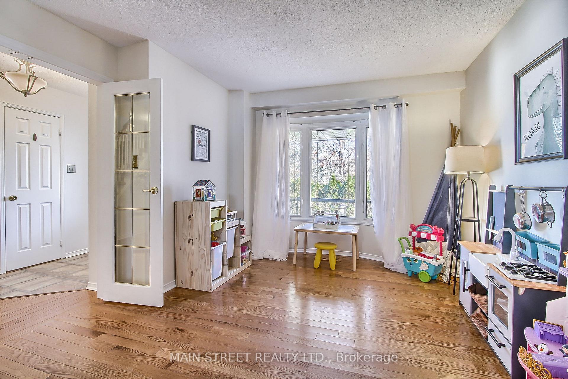 Photo 7 of 2504 Lloyd Street, Innisfil, Alcona — HOMEH