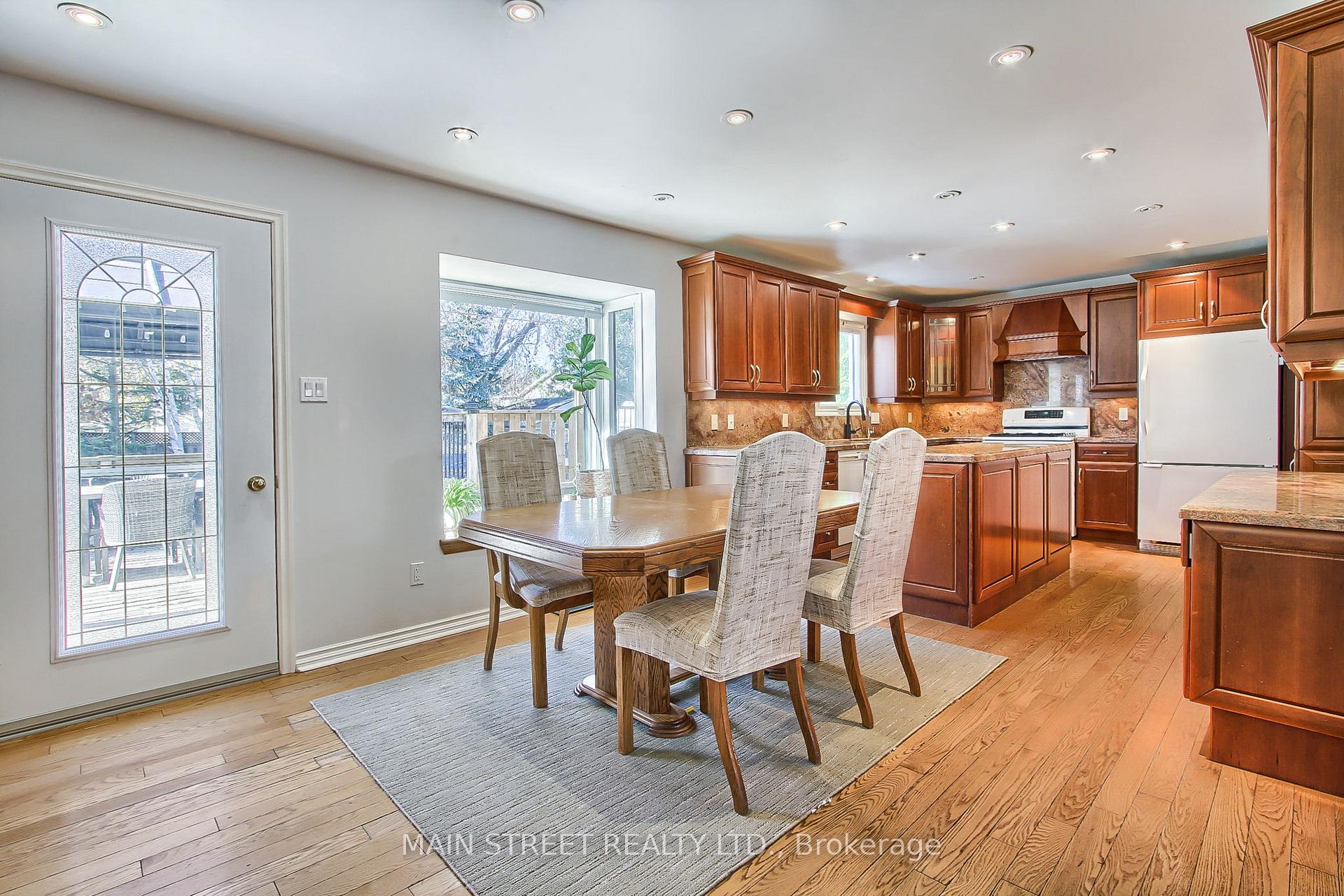 Photo 18 of 2504 Lloyd Street, Innisfil, Alcona — HOMEH