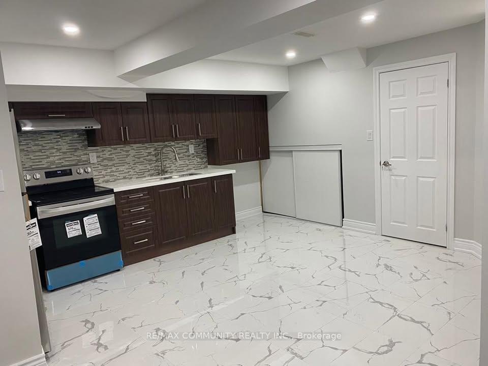 Photo 10 of Unit Basement, 39 Sunnyside Hill Road, Markham, Cornell — HOMEH