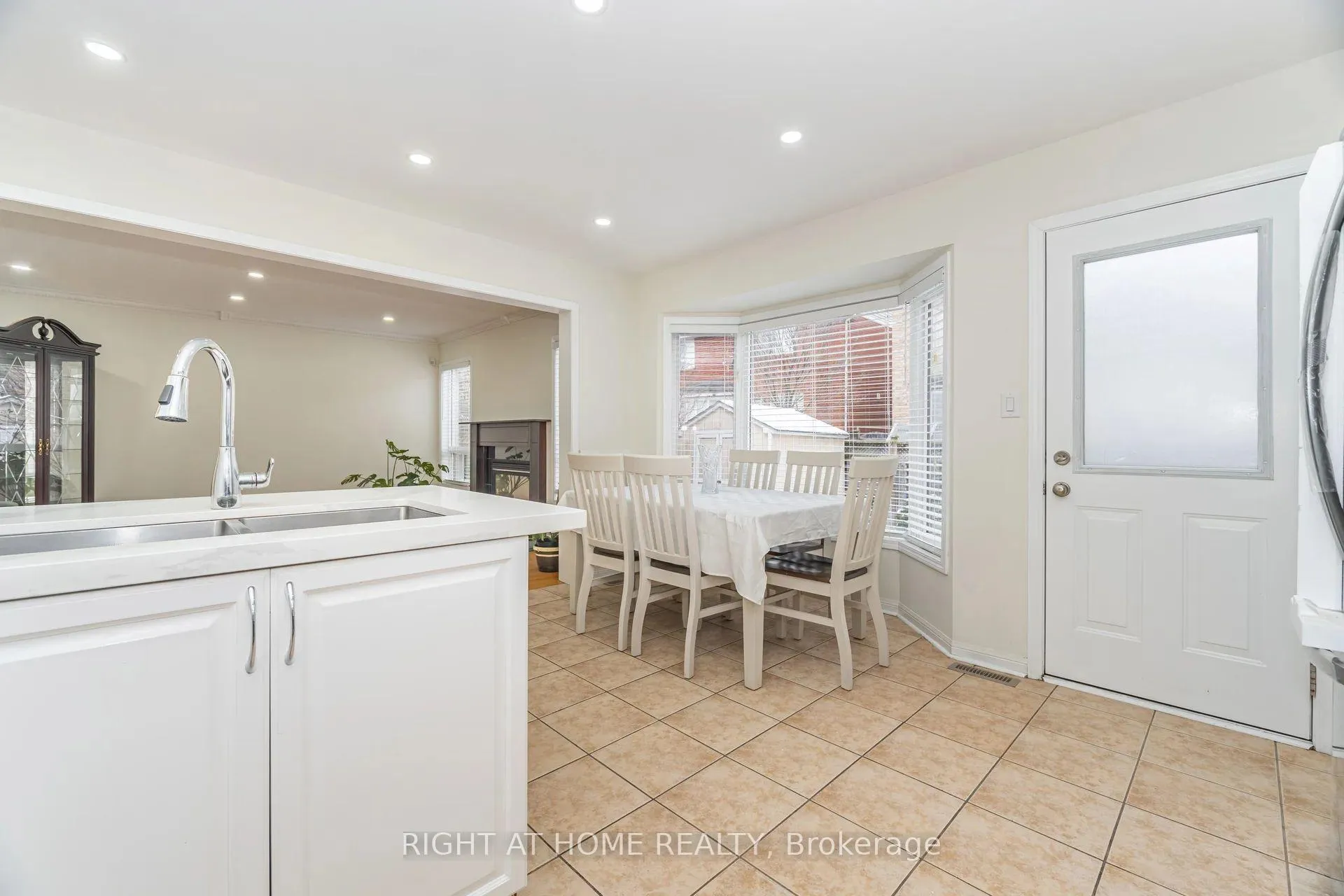 Photo 18 of 1089 Hepburn Road, Milton, Beaty — HOMEH