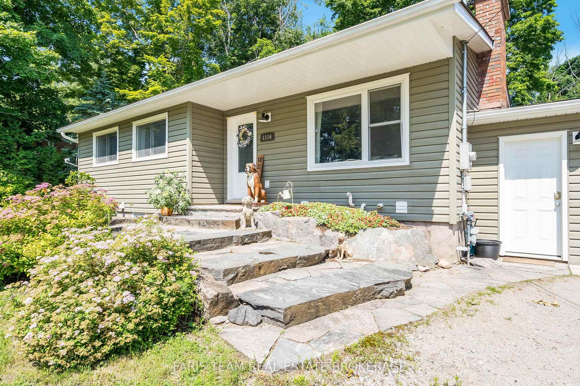 Photo 4 of 1116 Everton Road, Midland — HOMEH