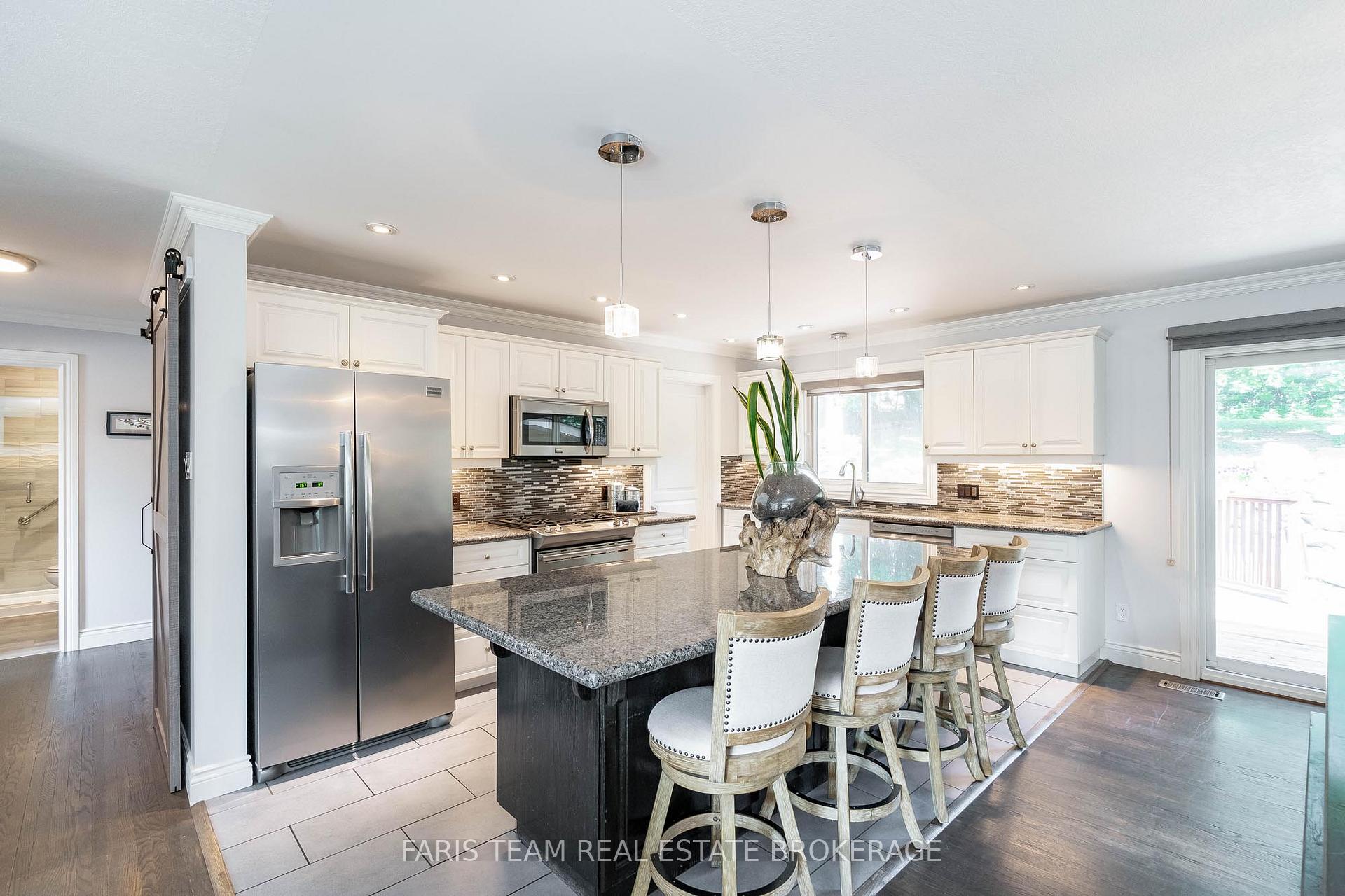 Photo 6 of 1116 Everton Road, Midland — HOMEH