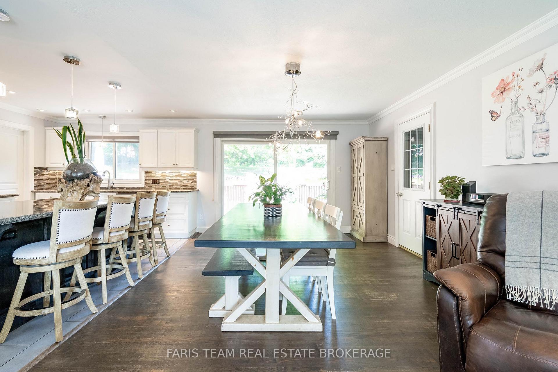 Photo 10 of 1116 Everton Road, Midland — HOMEH