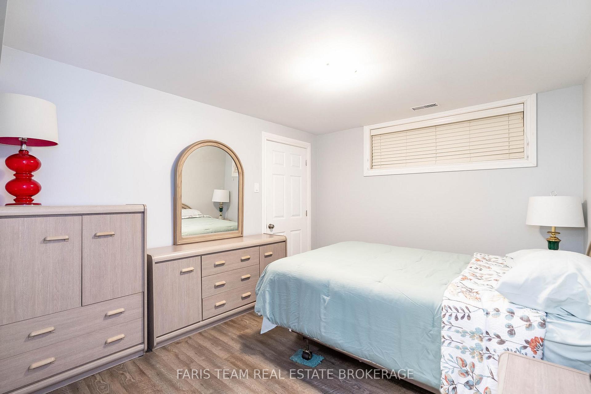 Photo 22 of 1116 Everton Road, Midland — HOMEH