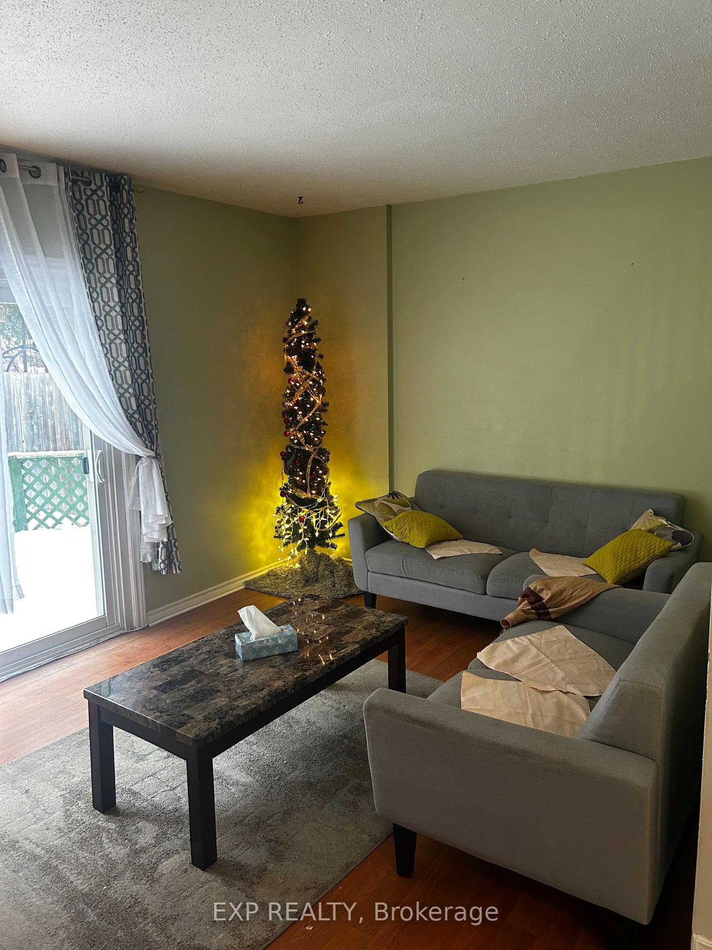 Photo 4 of 67 Sundback Lane, Ottawa, Kanata - Katimavik — HOMEH