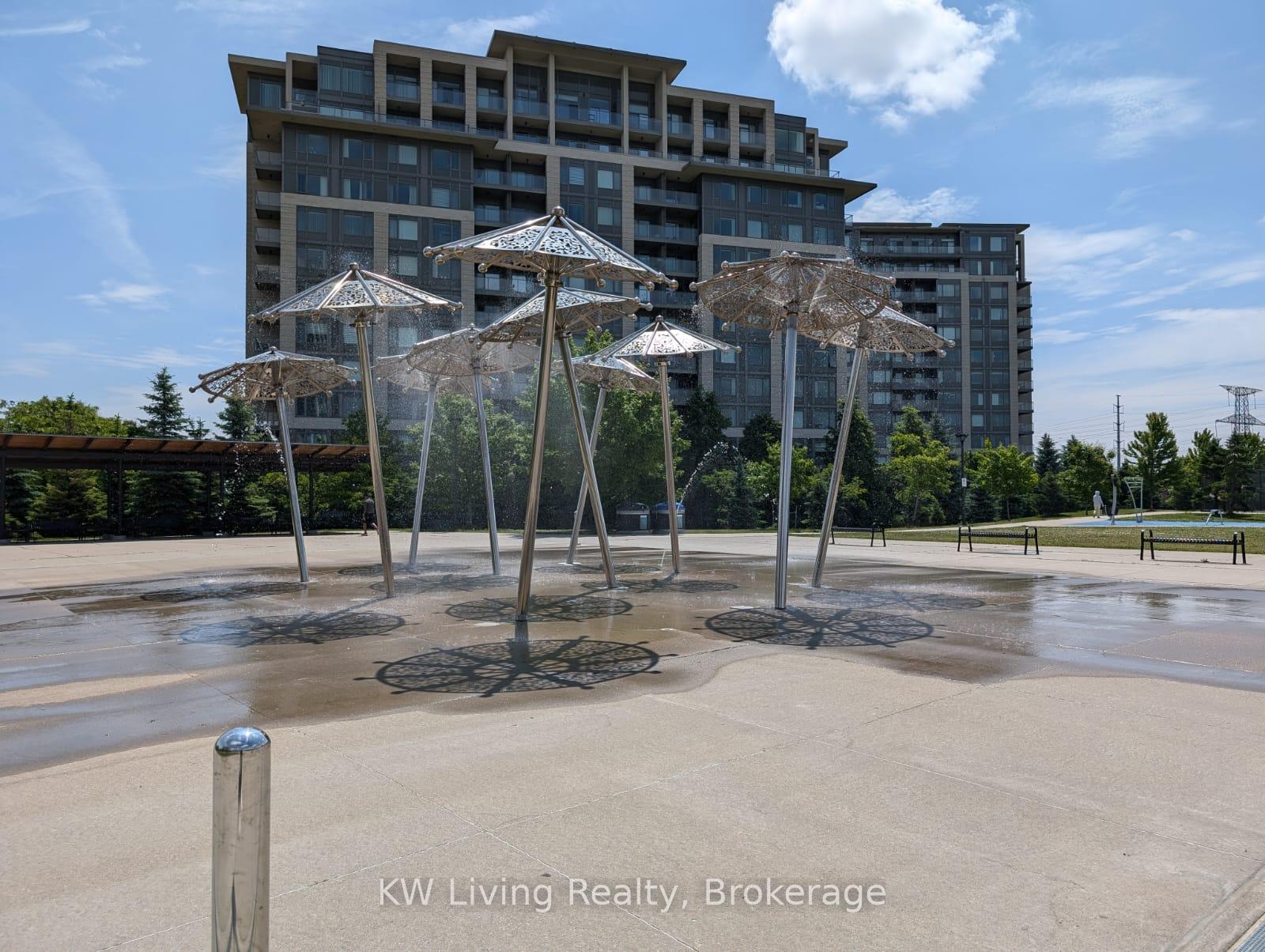Photo 27 of 98 Leitchcroft Crescent, Markham, Commerce Valley — HOMEH