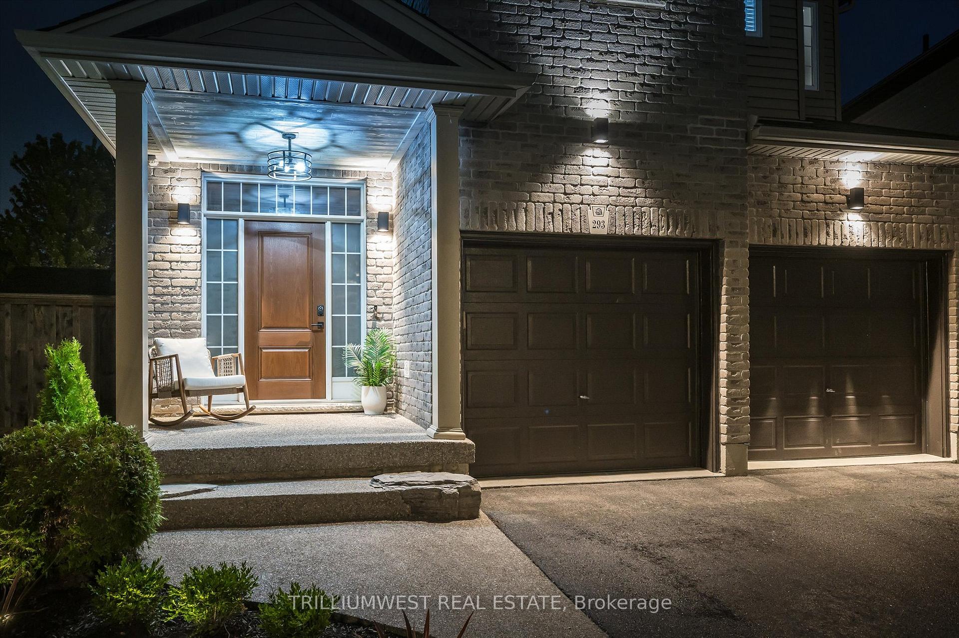 Photo 5 of 293 Watervale Crescent, Kitchener — HOMEH