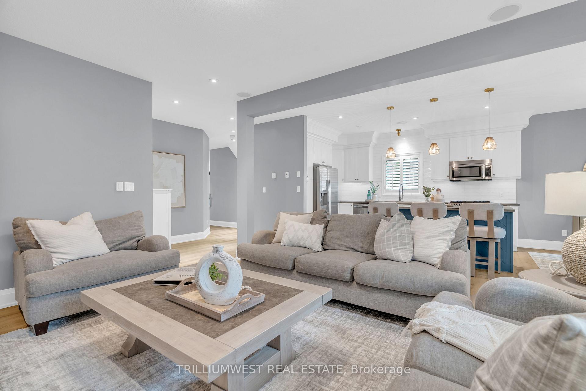 Photo 7 of 293 Watervale Crescent, Kitchener — HOMEH