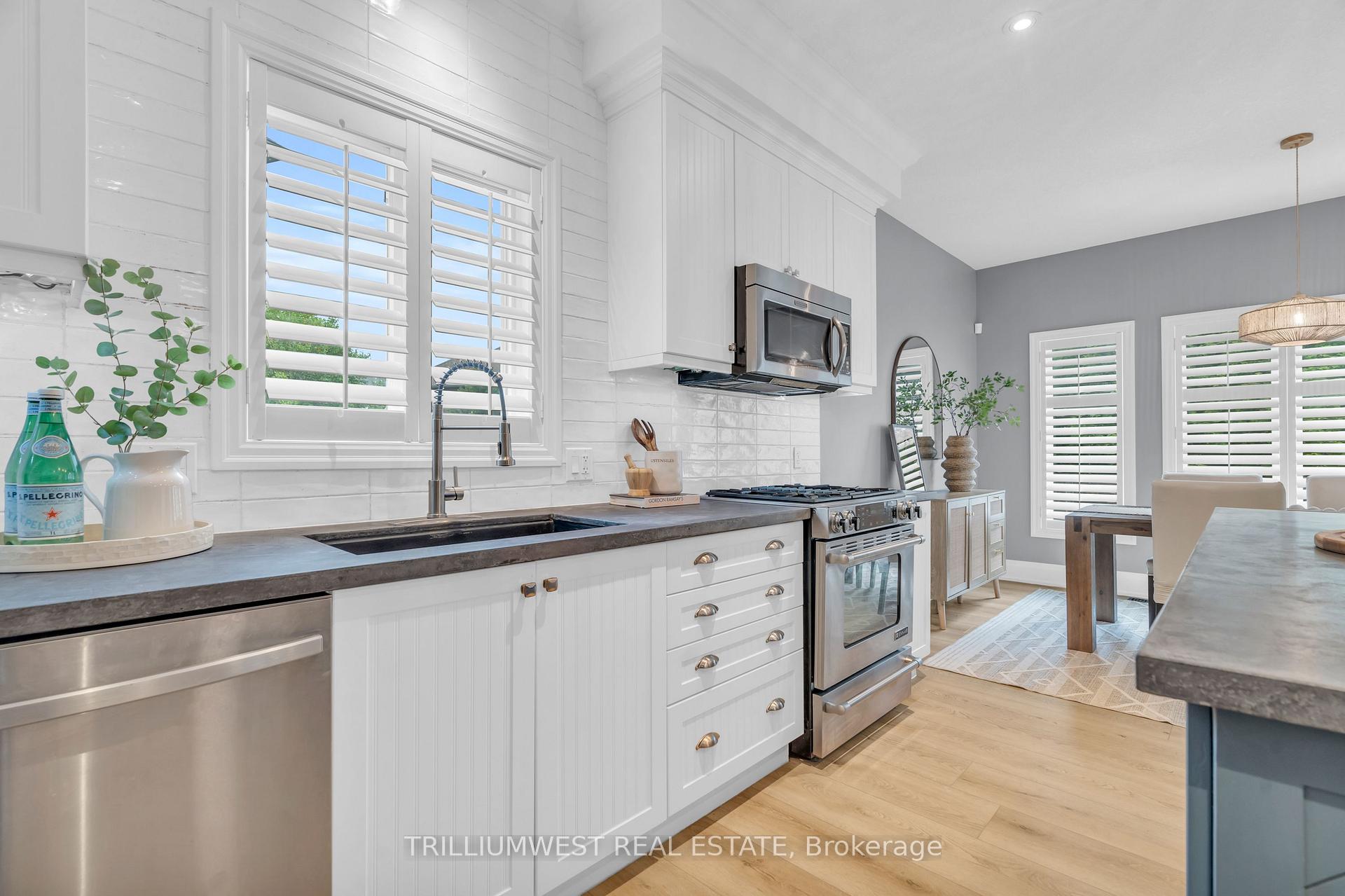 Photo 10 of 293 Watervale Crescent, Kitchener — HOMEH