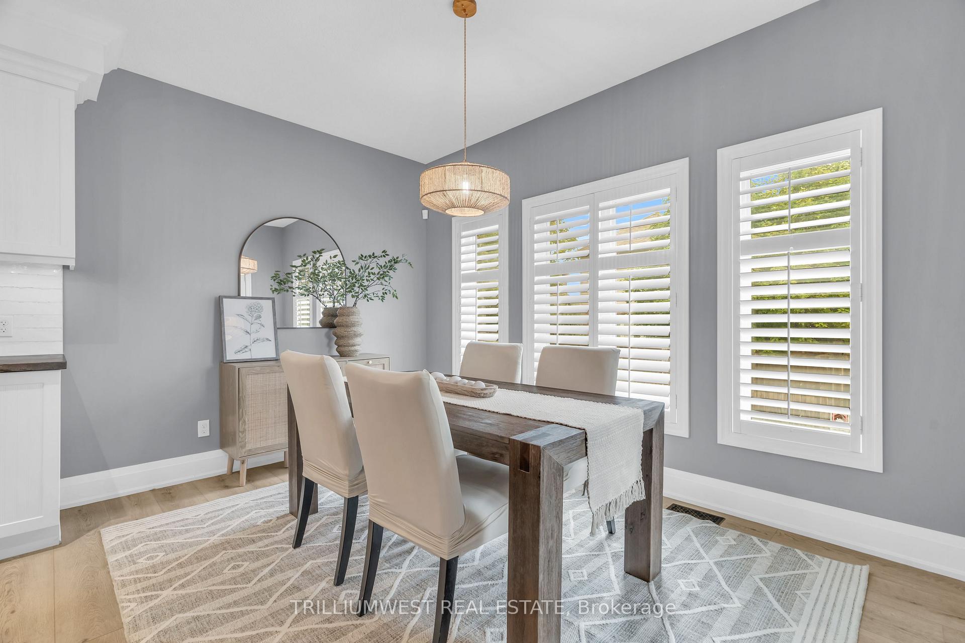 Photo 11 of 293 Watervale Crescent, Kitchener — HOMEH