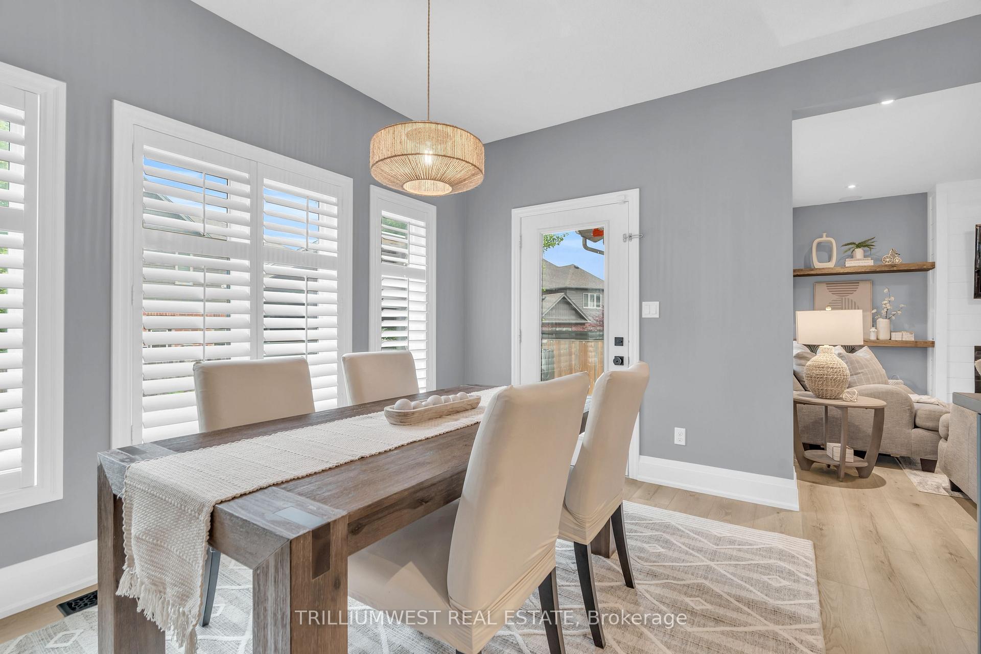 Photo 12 of 293 Watervale Crescent, Kitchener — HOMEH