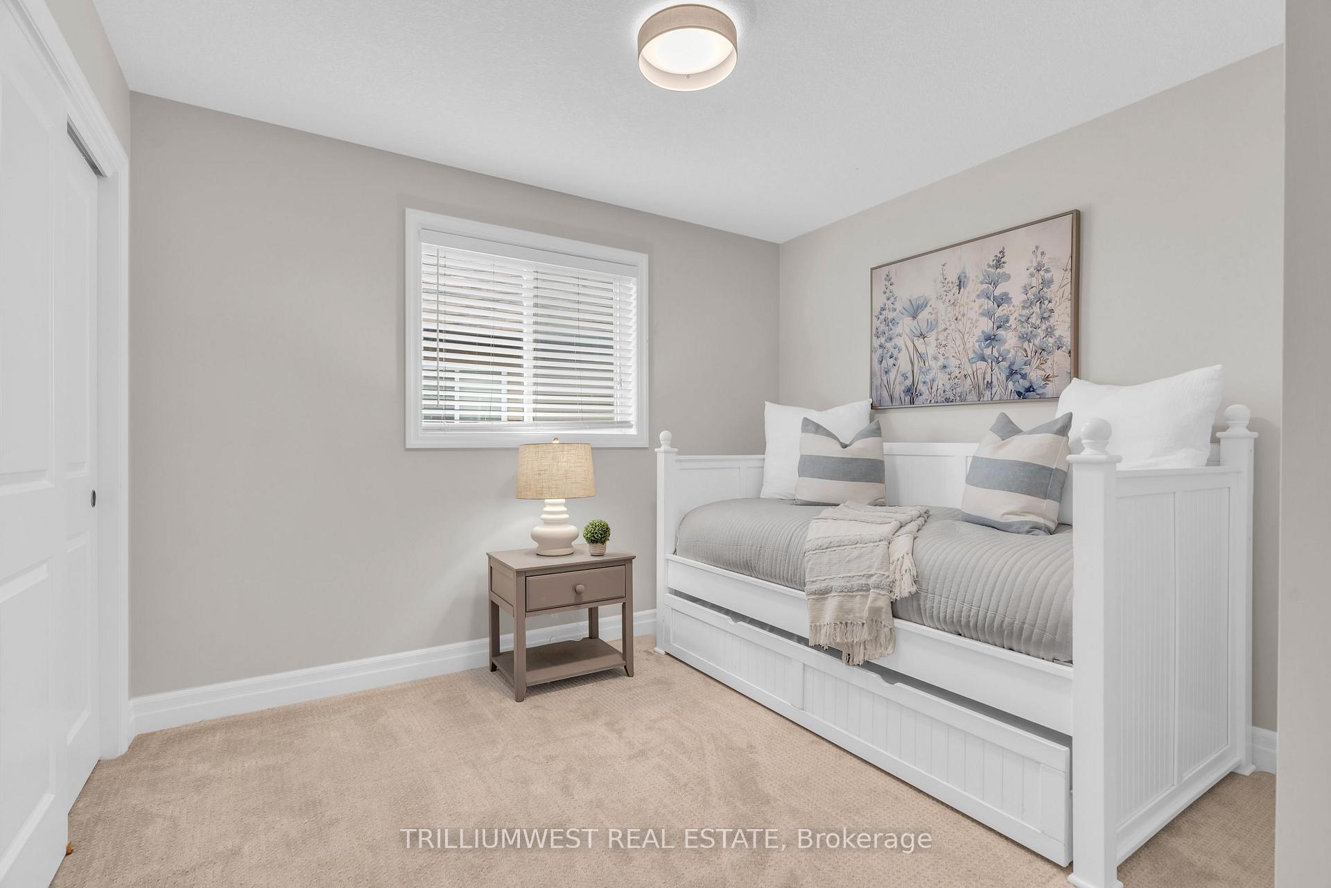 Photo 16 of 293 Watervale Crescent, Kitchener — HOMEH