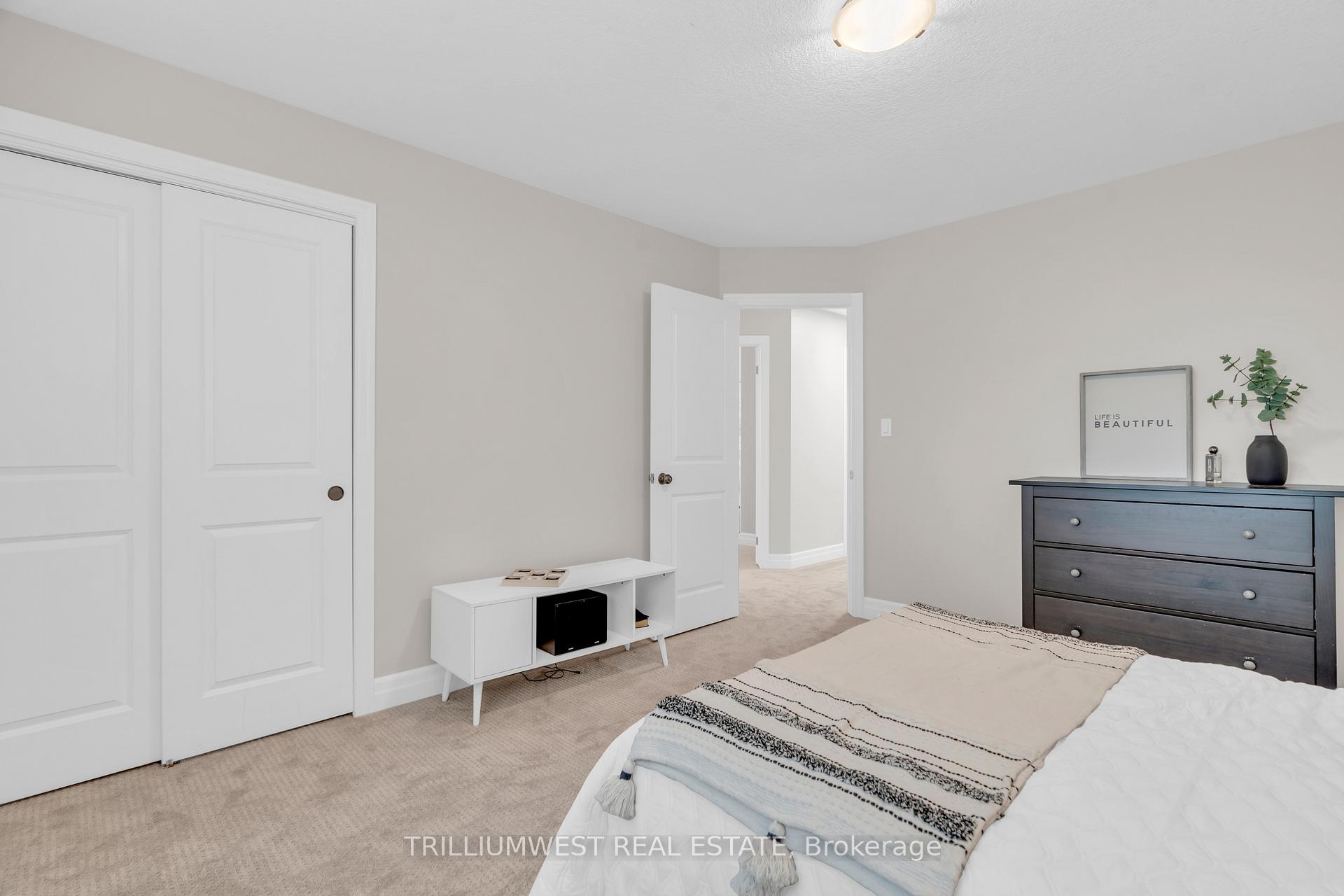 Photo 21 of 293 Watervale Crescent, Kitchener — HOMEH