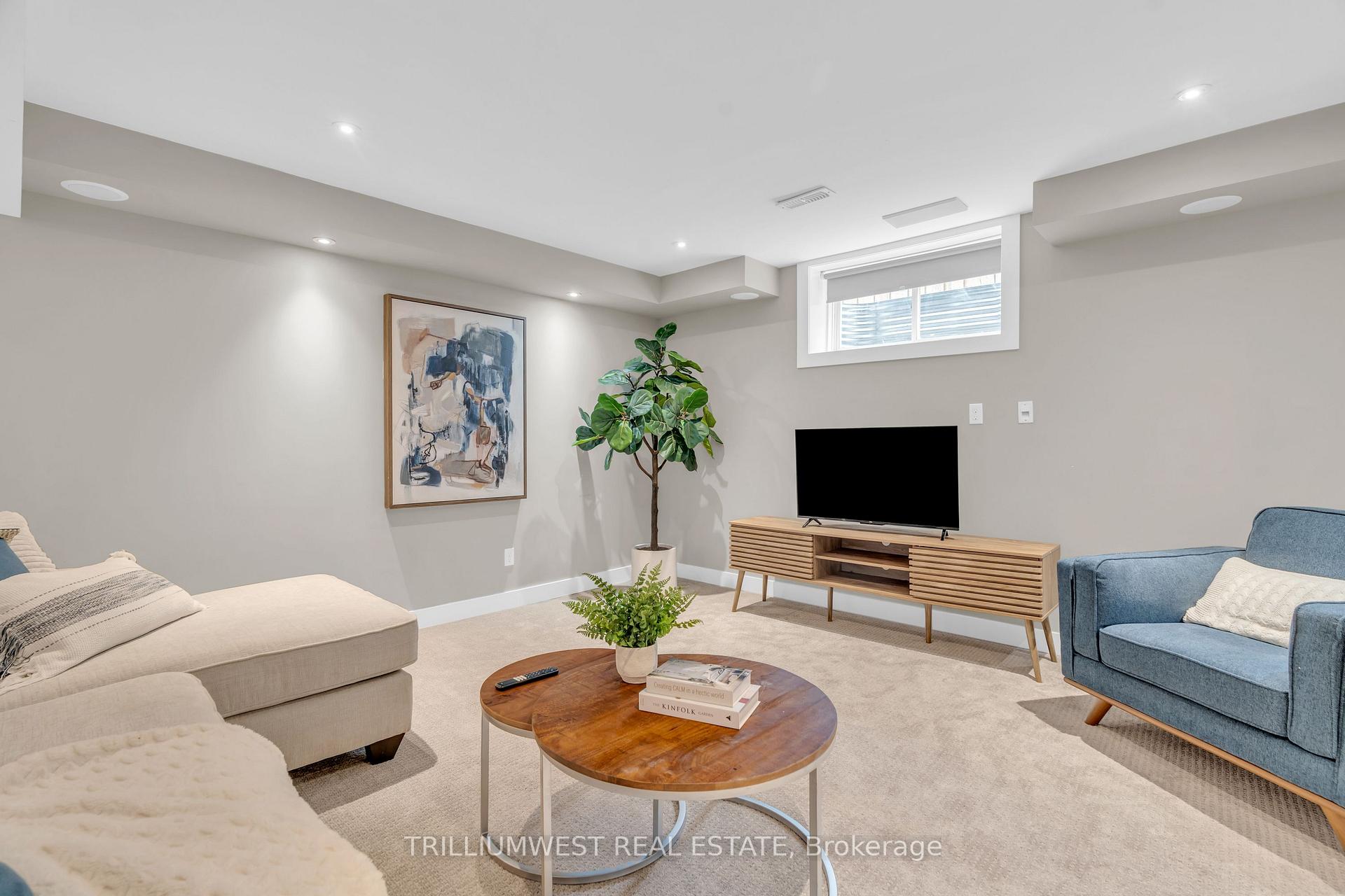 Photo 27 of 293 Watervale Crescent, Kitchener — HOMEH