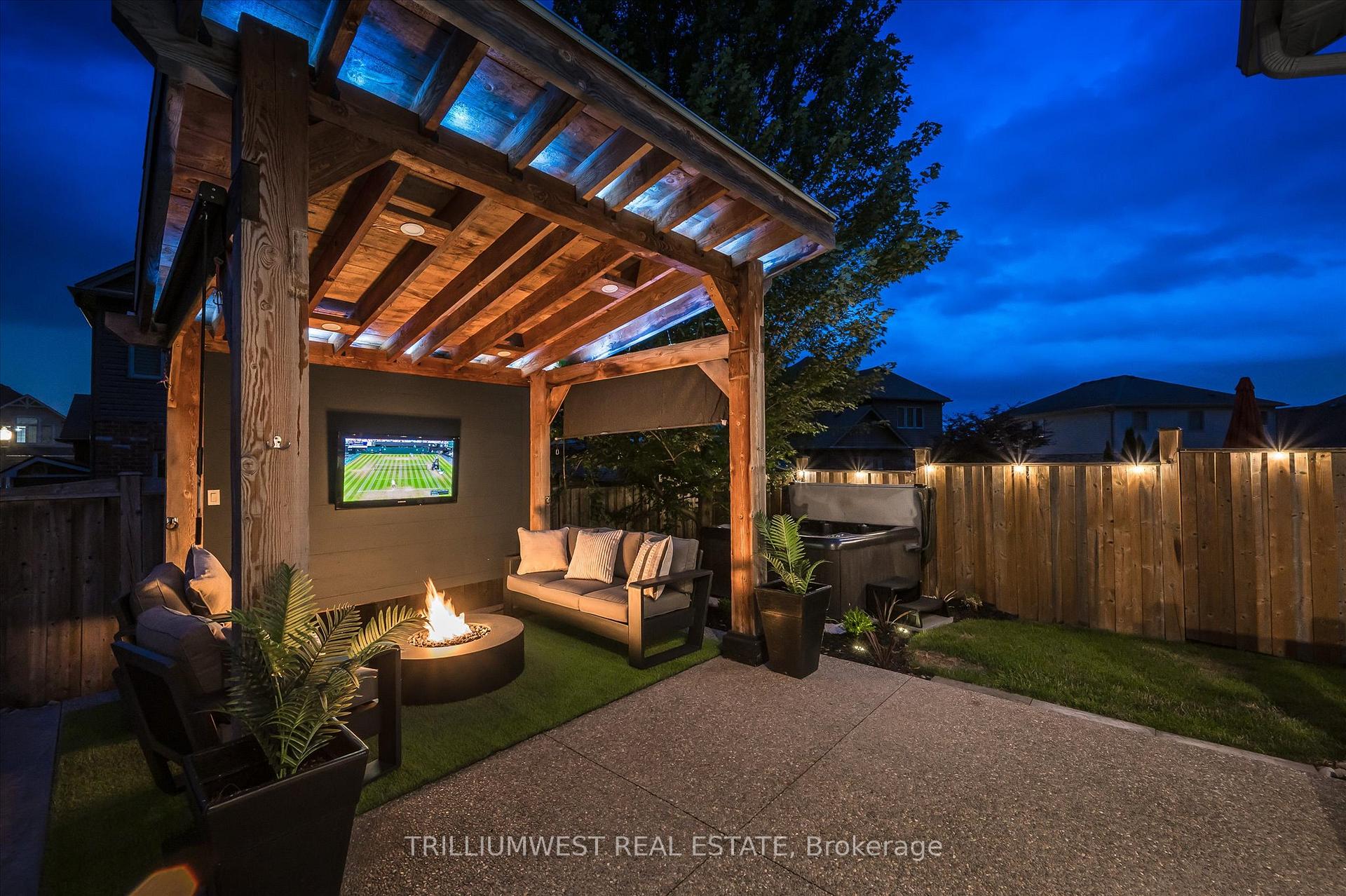 Photo 44 of 293 Watervale Crescent, Kitchener — HOMEH