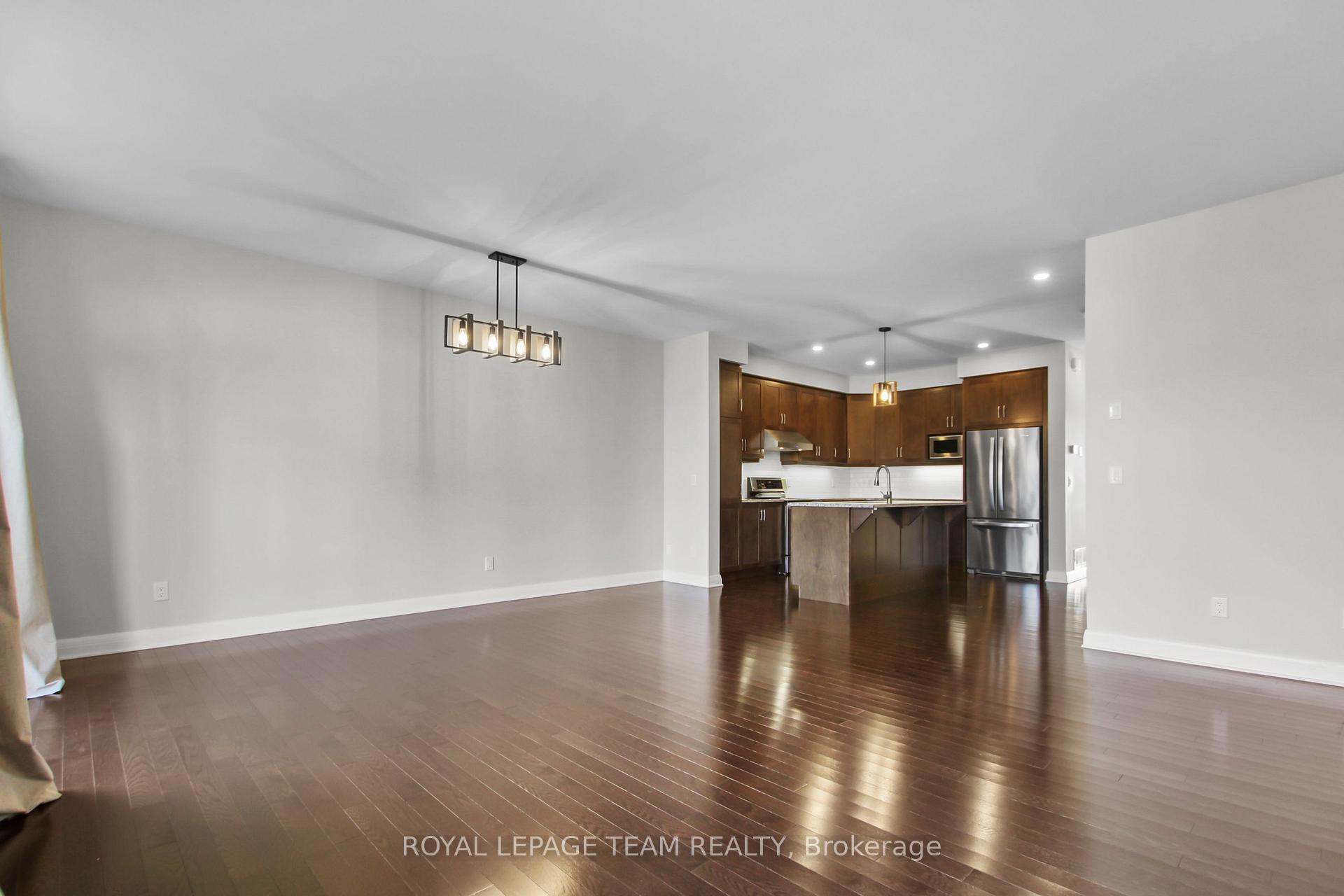 Photo 6 of 669 Gabriola Way, Ottawa, Kanata - Kanata Lakes/Heritage Hills — HOMEH