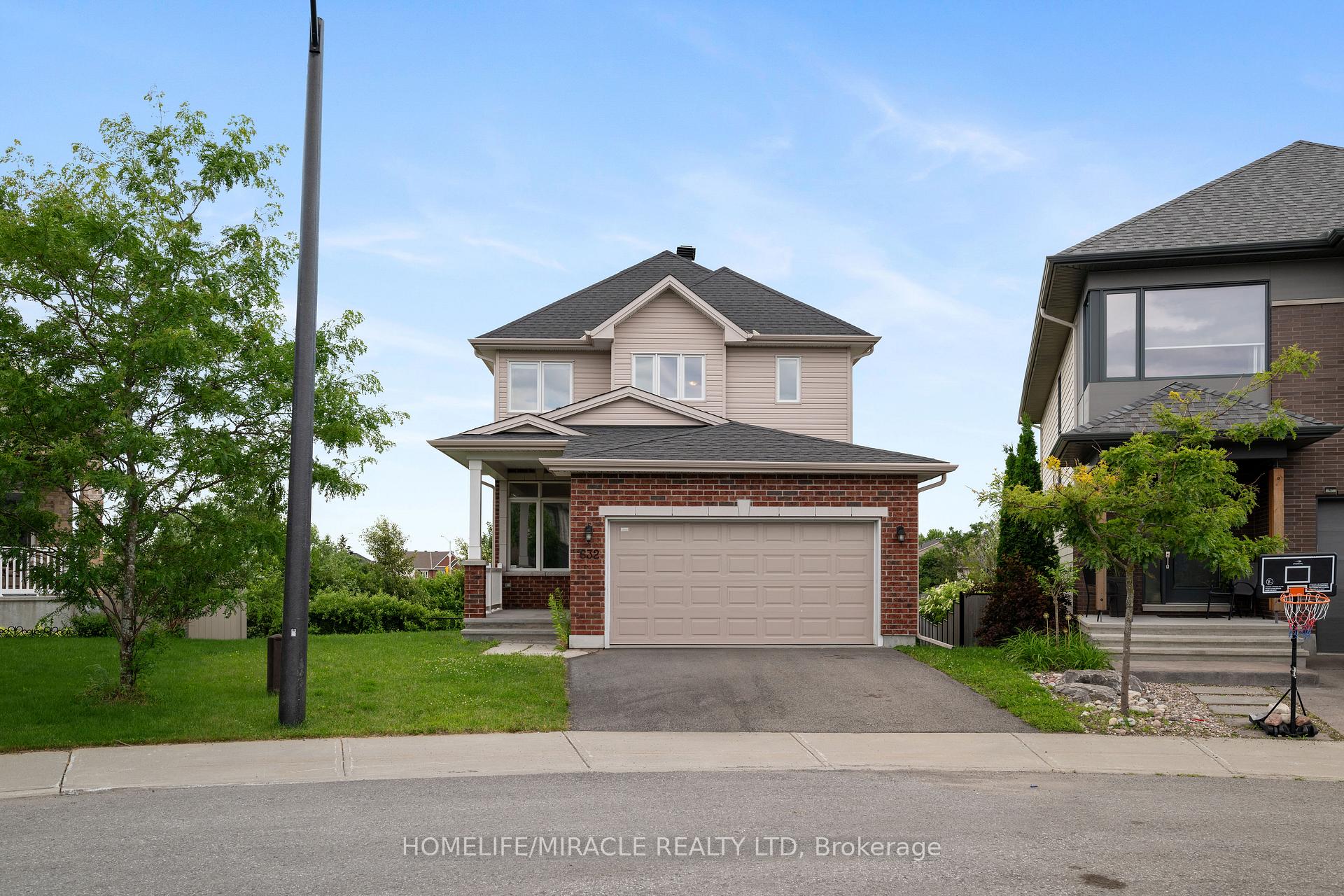 Photo 1 of 632 Bridleglen Crescent, Ottawa, Kanata - Emerald Meadows/Trailwest — HOMEH
