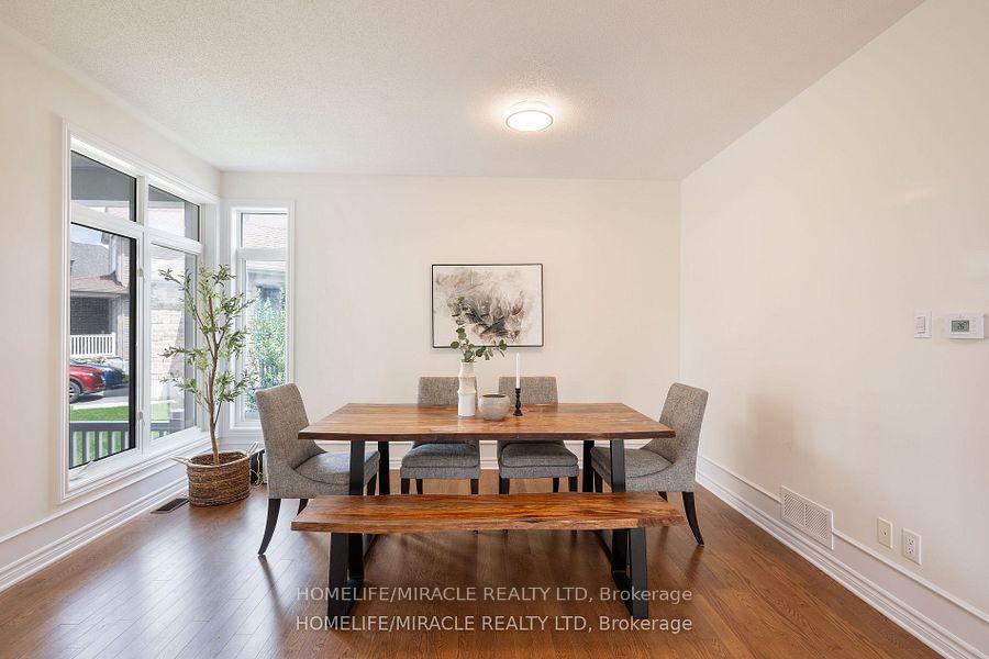 Photo 11 of 632 Bridleglen Crescent, Ottawa, Kanata - Emerald Meadows/Trailwest — HOMEH