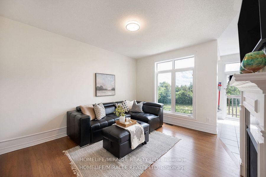 Photo 14 of 632 Bridleglen Crescent, Ottawa, Kanata - Emerald Meadows/Trailwest — HOMEH