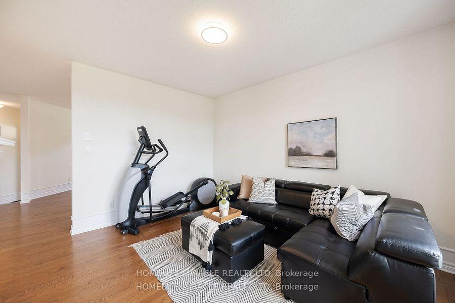 Photo 15 of 632 Bridleglen Crescent, Ottawa, Kanata - Emerald Meadows/Trailwest — HOMEH