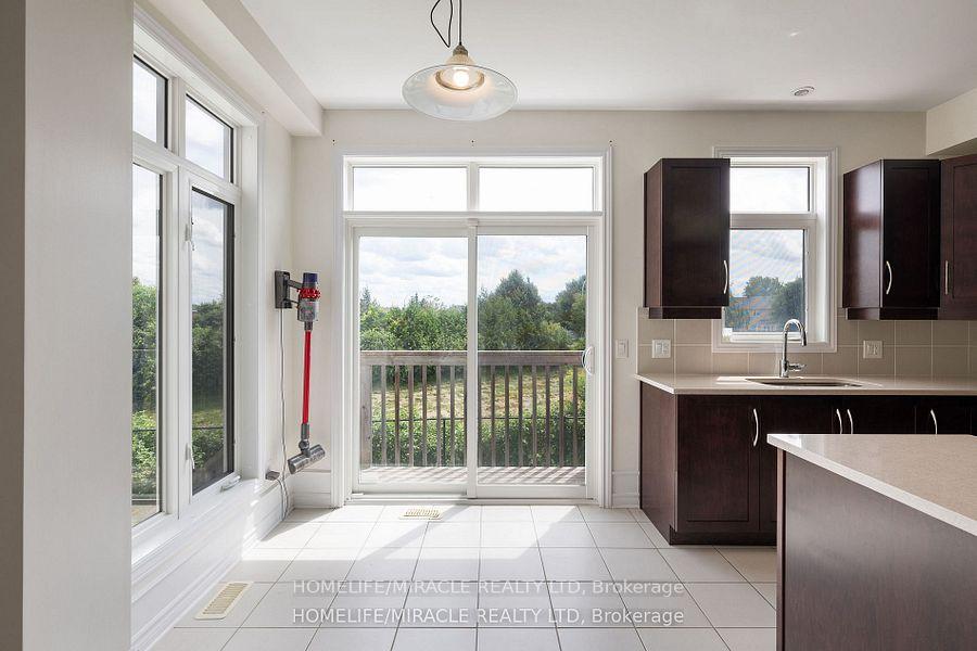 Photo 19 of 632 Bridleglen Crescent, Ottawa, Kanata - Emerald Meadows/Trailwest — HOMEH