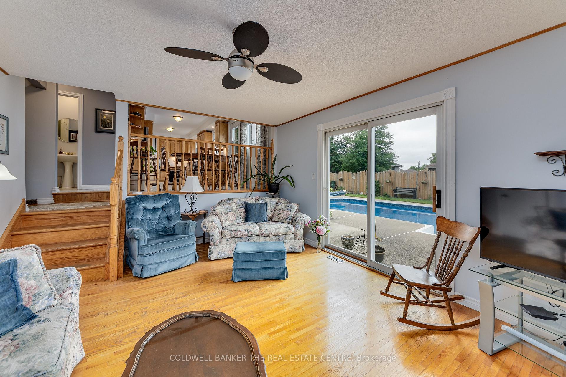 Photo 18 of 638 Norman Crescent, Midland — HOMEH