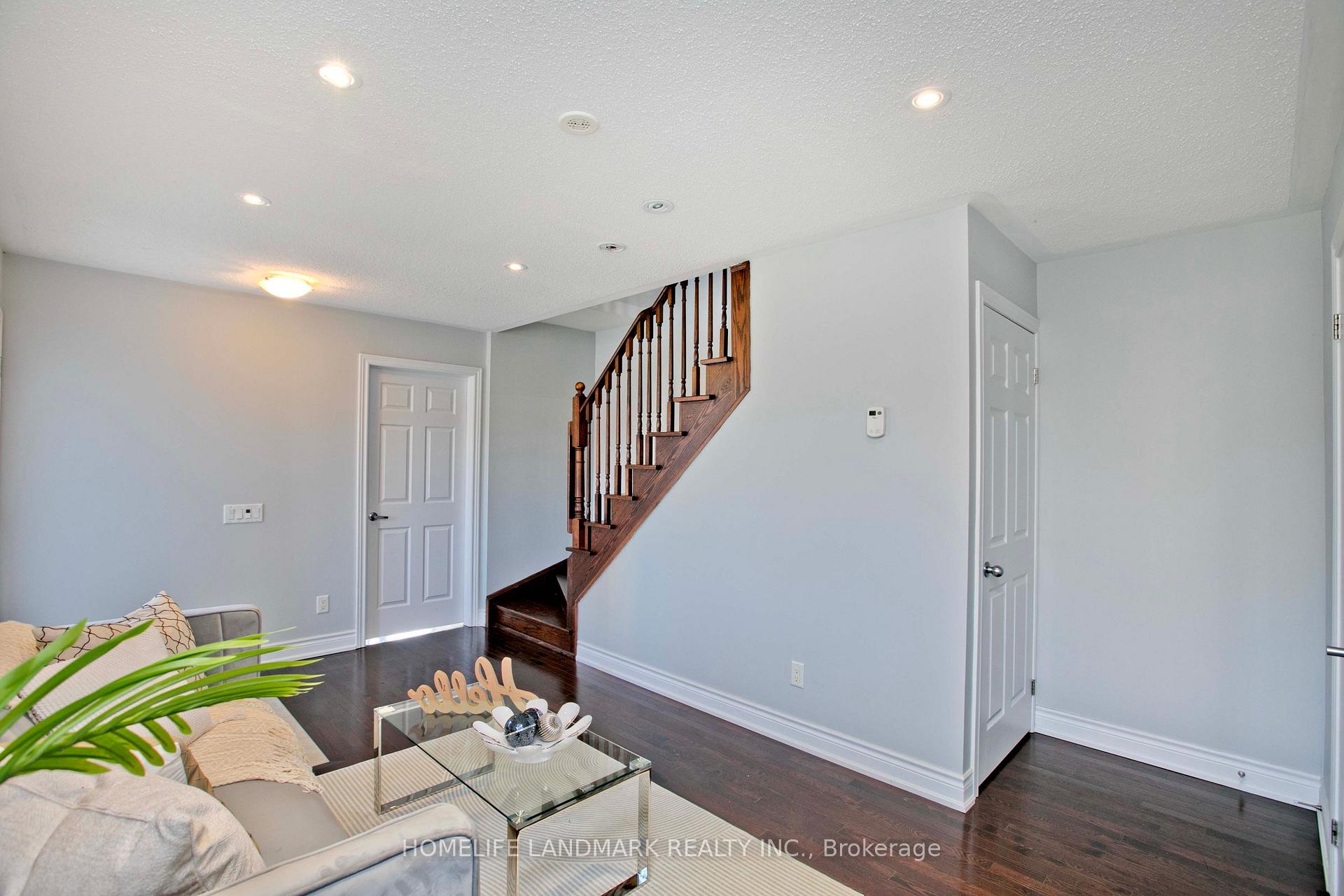 Photo 5 of 2 Percy Reesor Street, Markham, Berczy — HOMEH