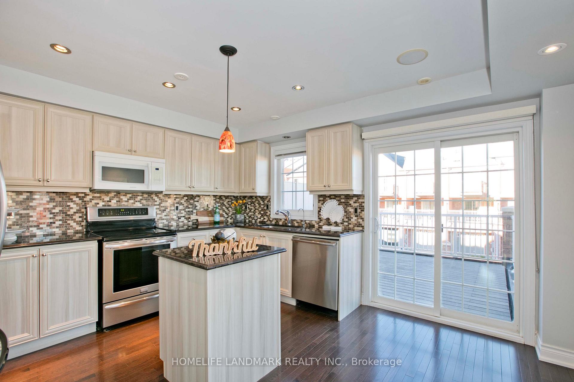 Photo 10 of 2 Percy Reesor Street, Markham, Berczy — HOMEH