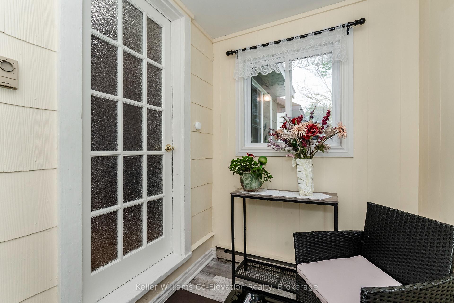 Photo 4 of 303 William Street, Midland — HOMEH
