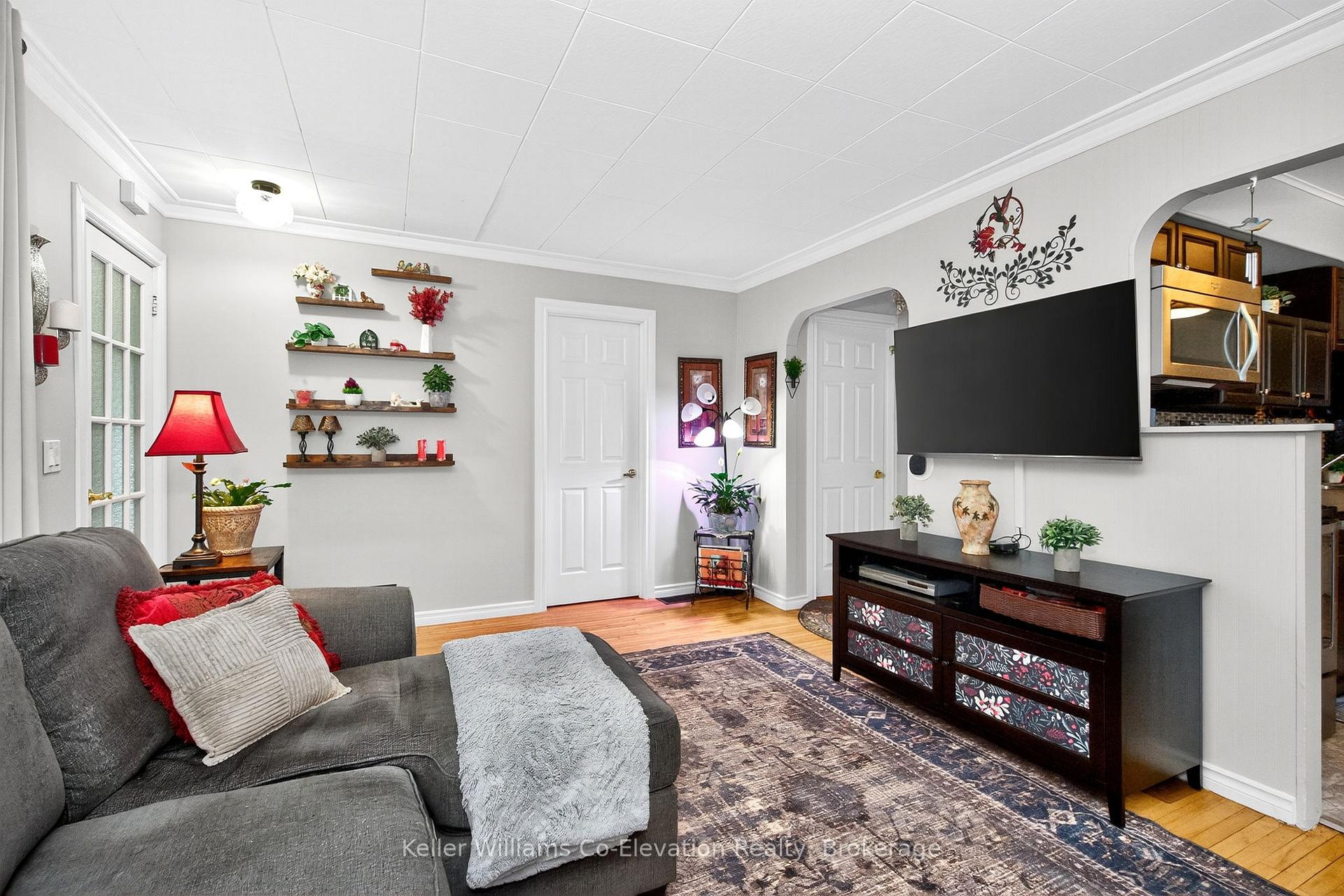 Photo 7 of 303 William Street, Midland — HOMEH