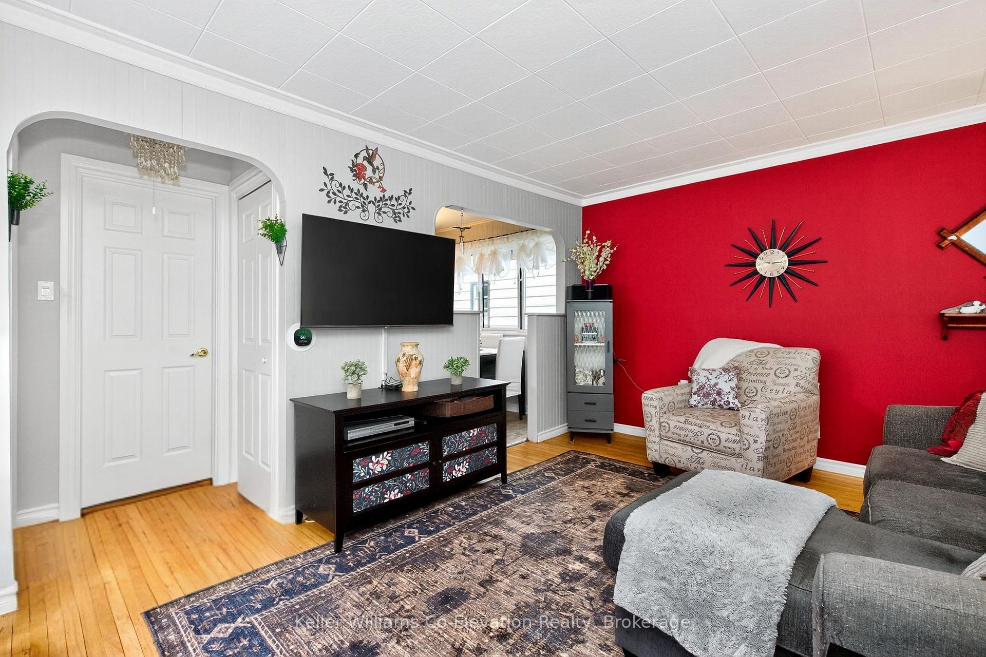 Photo 8 of 303 William Street, Midland — HOMEH