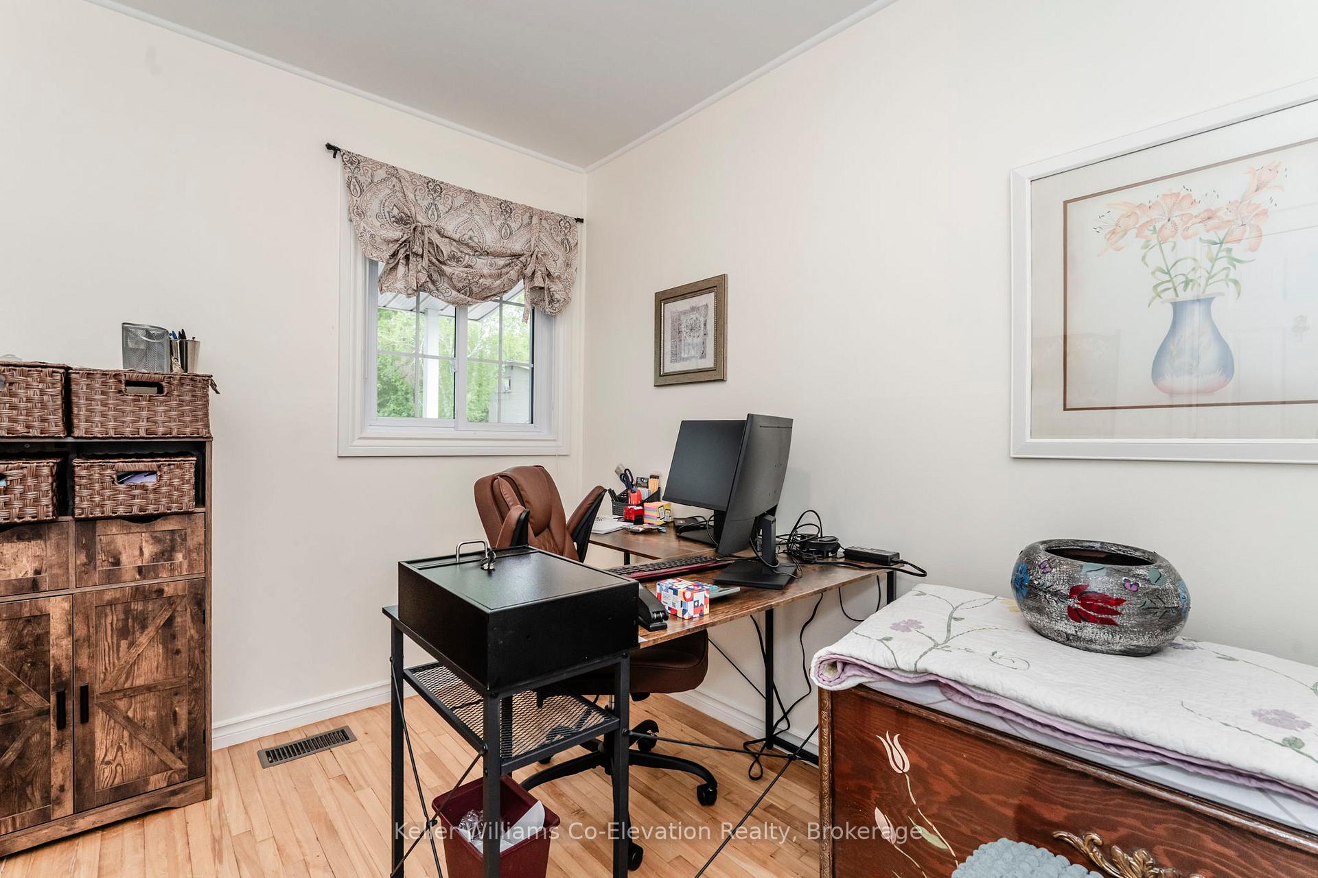 Photo 14 of 303 William Street, Midland — HOMEH