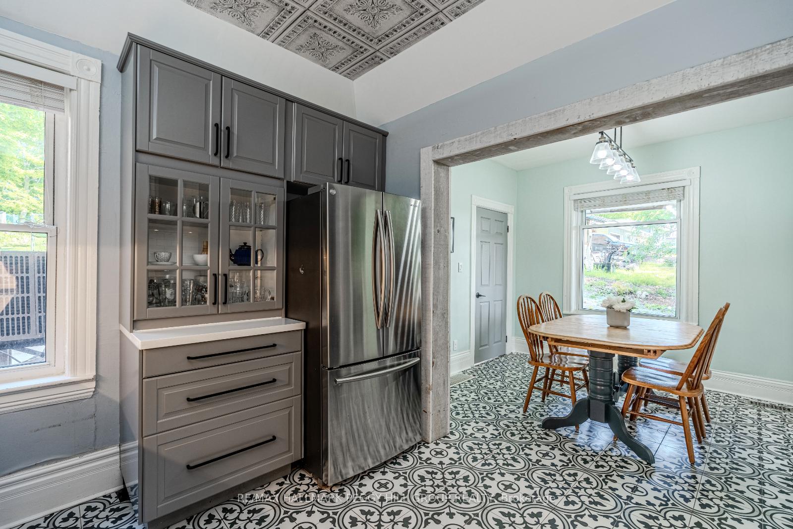Photo 7 of 1046 Harbourview Drive, Midland — HOMEH