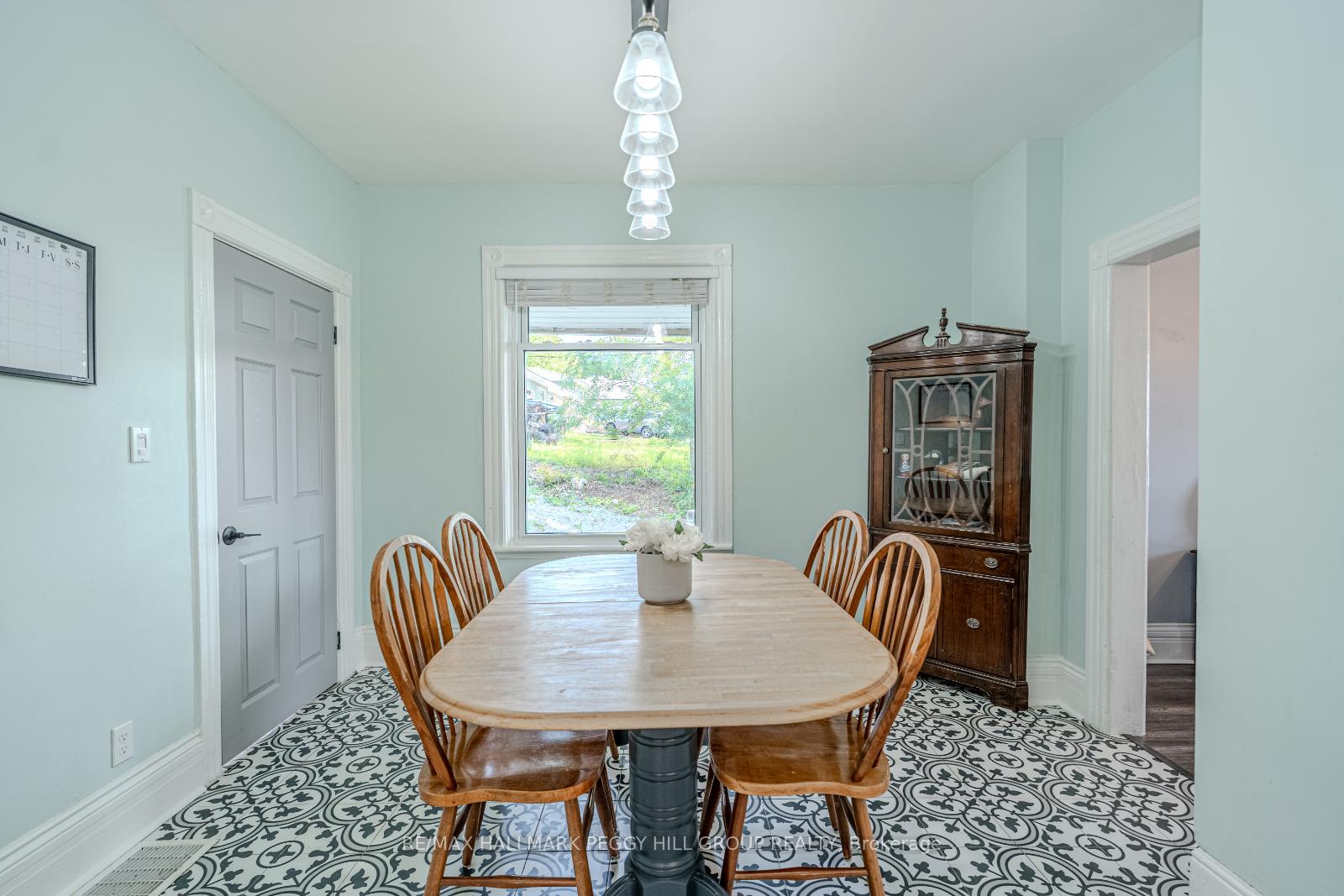 Photo 8 of 1046 Harbourview Drive, Midland — HOMEH