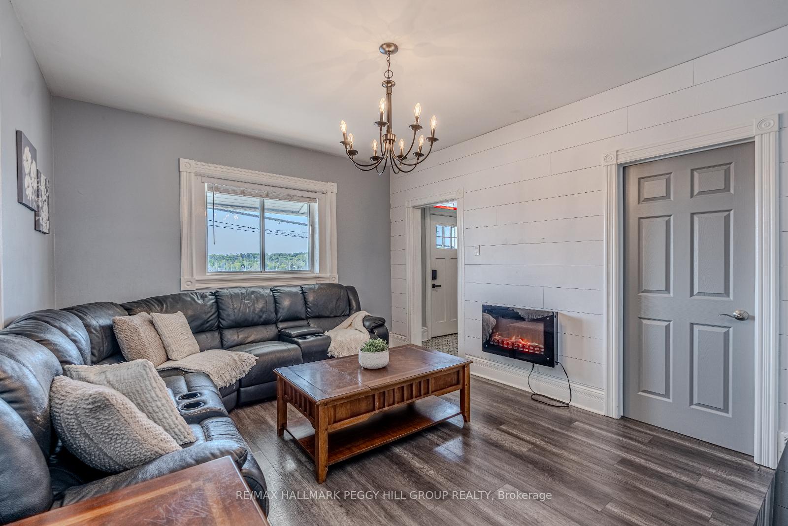 Photo 10 of 1046 Harbourview Drive, Midland — HOMEH