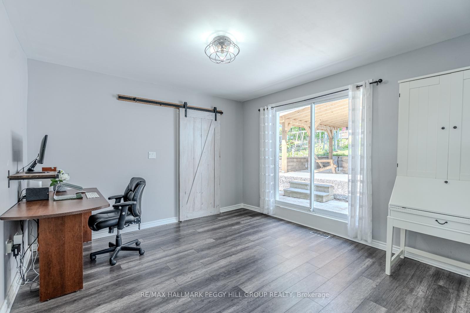 Photo 11 of 1046 Harbourview Drive, Midland — HOMEH