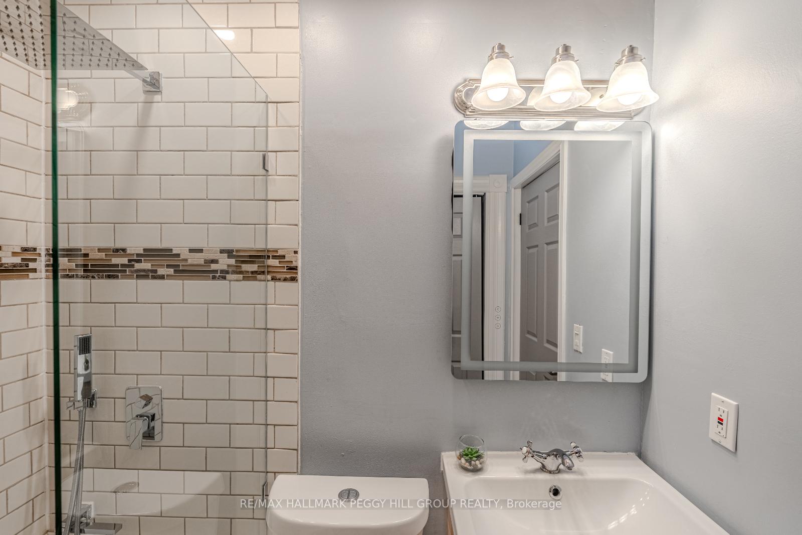 Photo 12 of 1046 Harbourview Drive, Midland — HOMEH