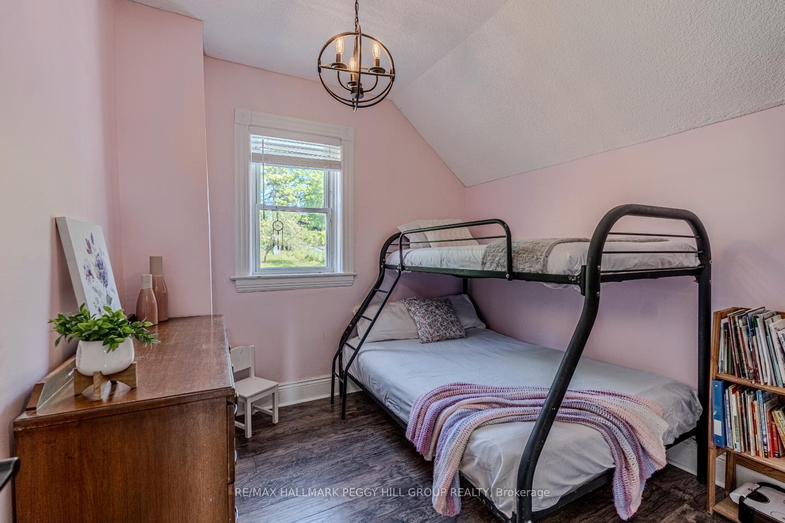 Photo 17 of 1046 Harbourview Drive, Midland — HOMEH