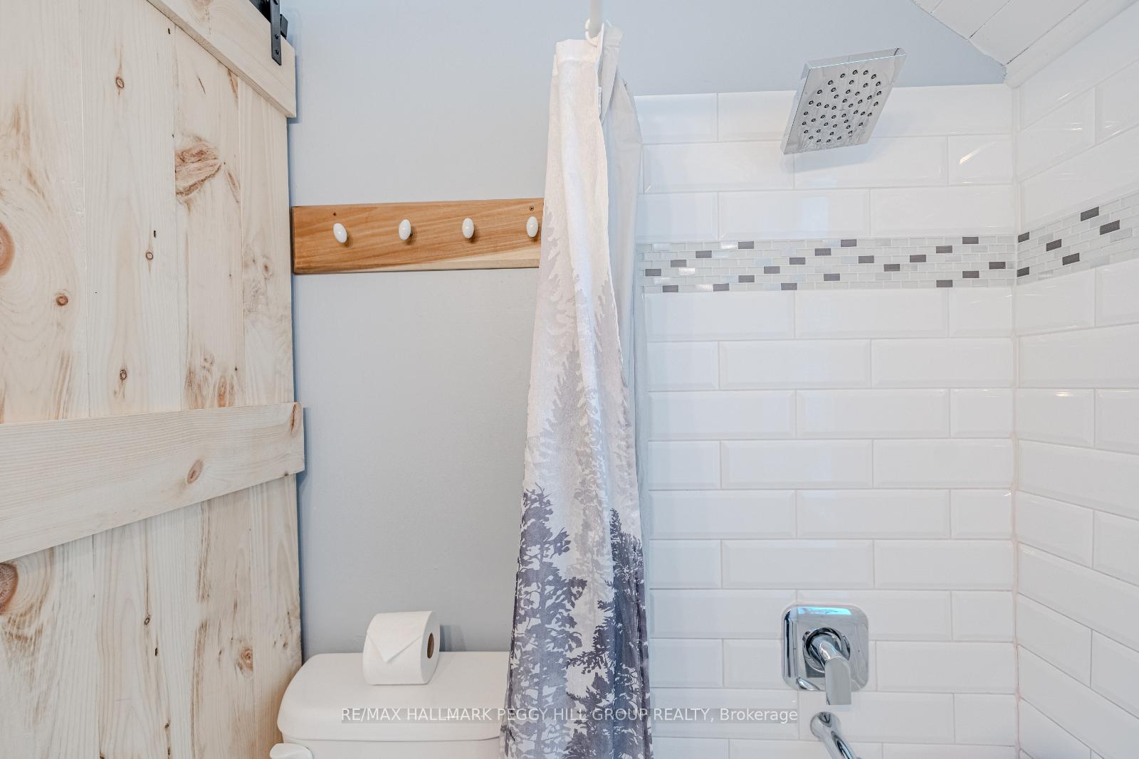 Photo 19 of 1046 Harbourview Drive, Midland — HOMEH