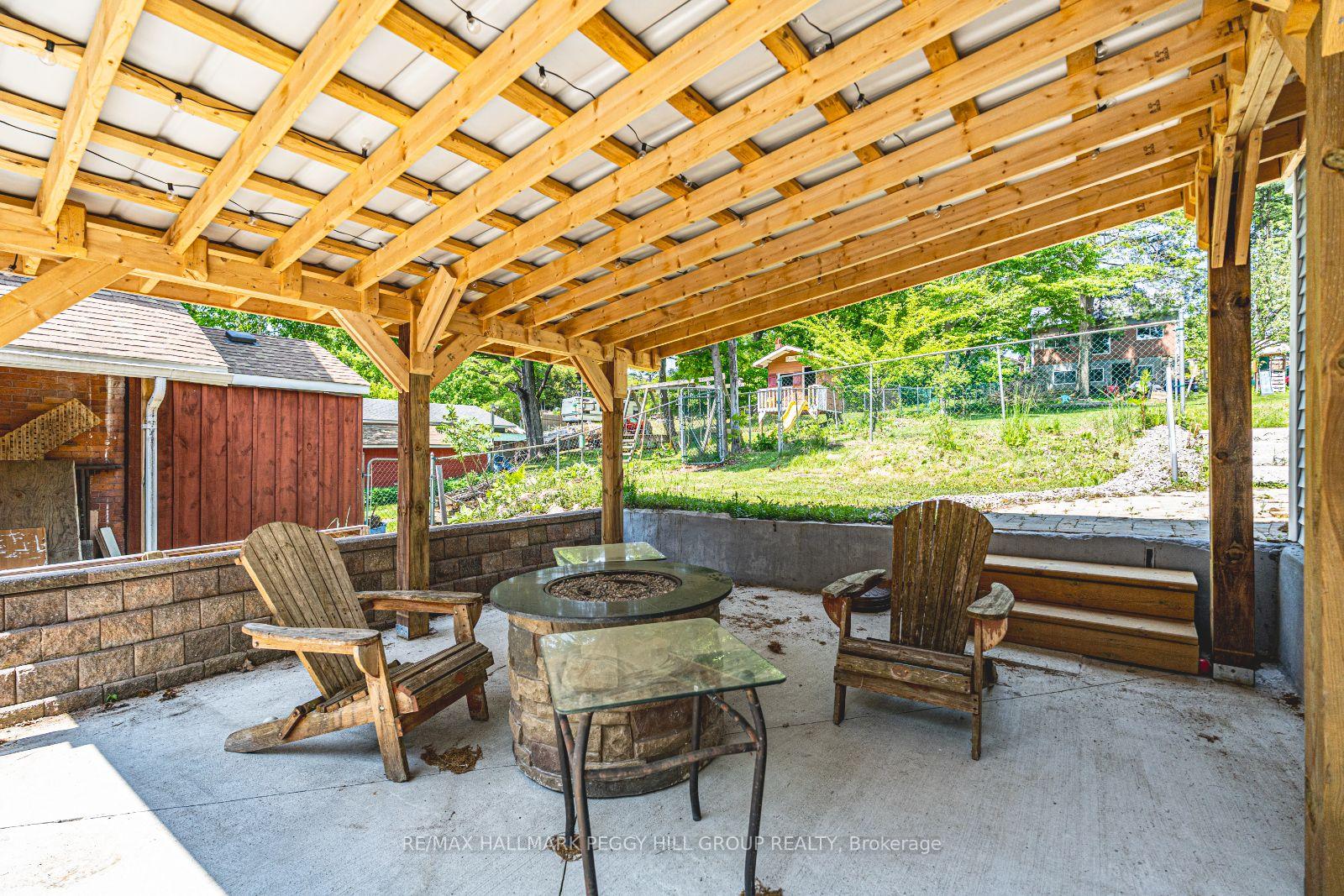 Photo 20 of 1046 Harbourview Drive, Midland — HOMEH
