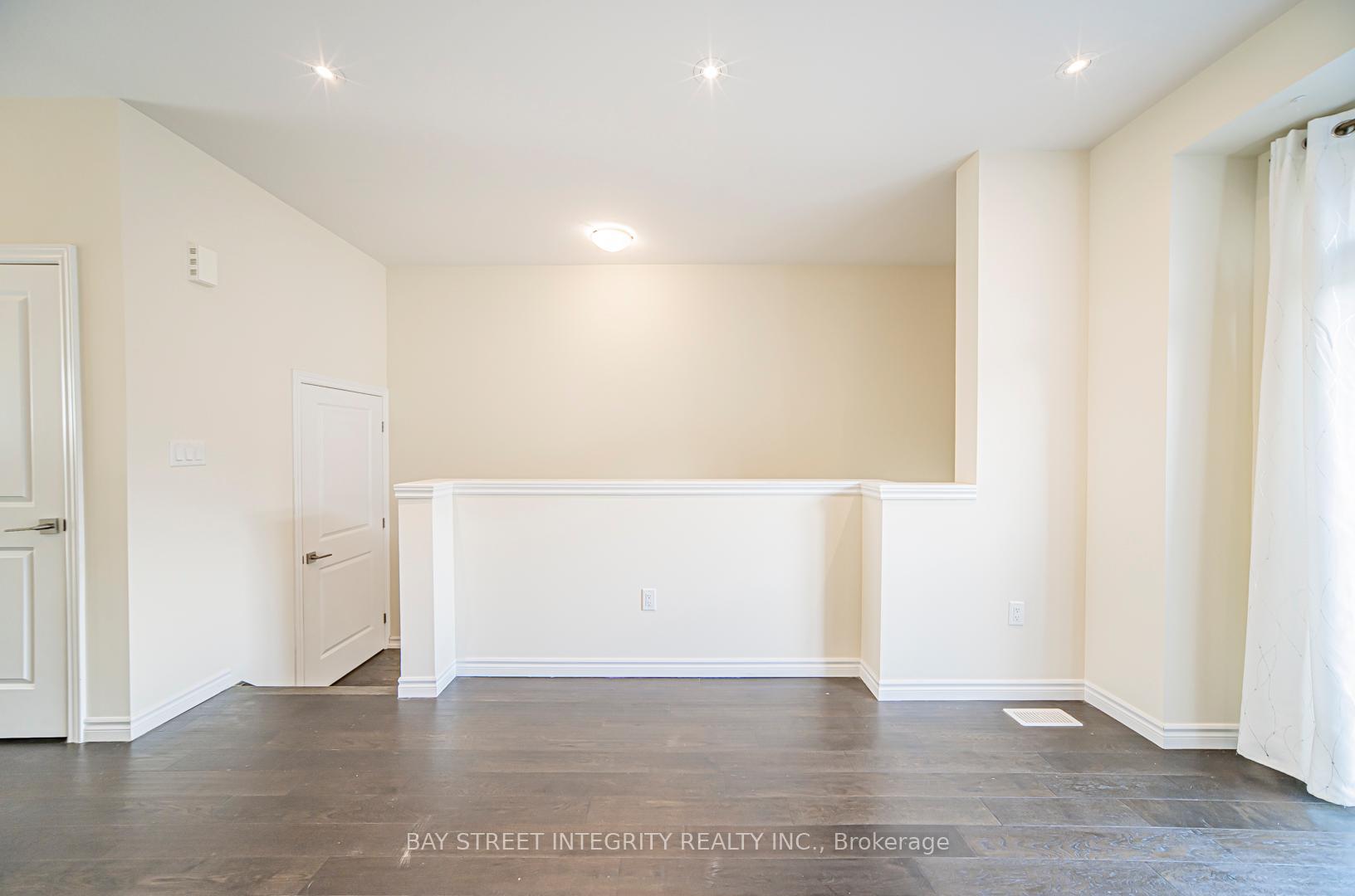 Photo 9 of Unit U246, 30 Times Square Boulevard, Hamilton, Albion Falls — HOMEH