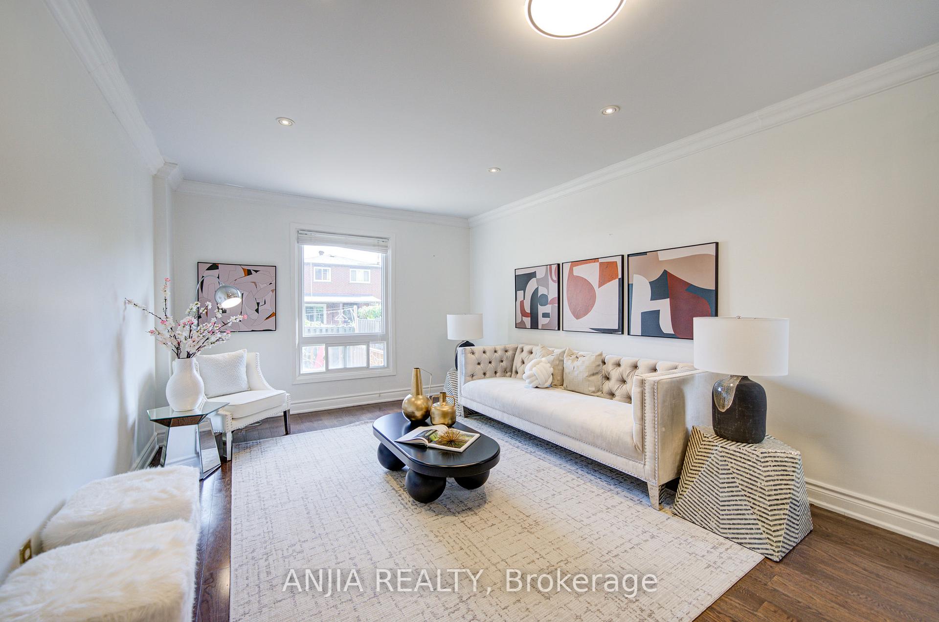 Photo 16 of 19 Dunbar Crescent, Markham, Milliken Mills East — HOMEH