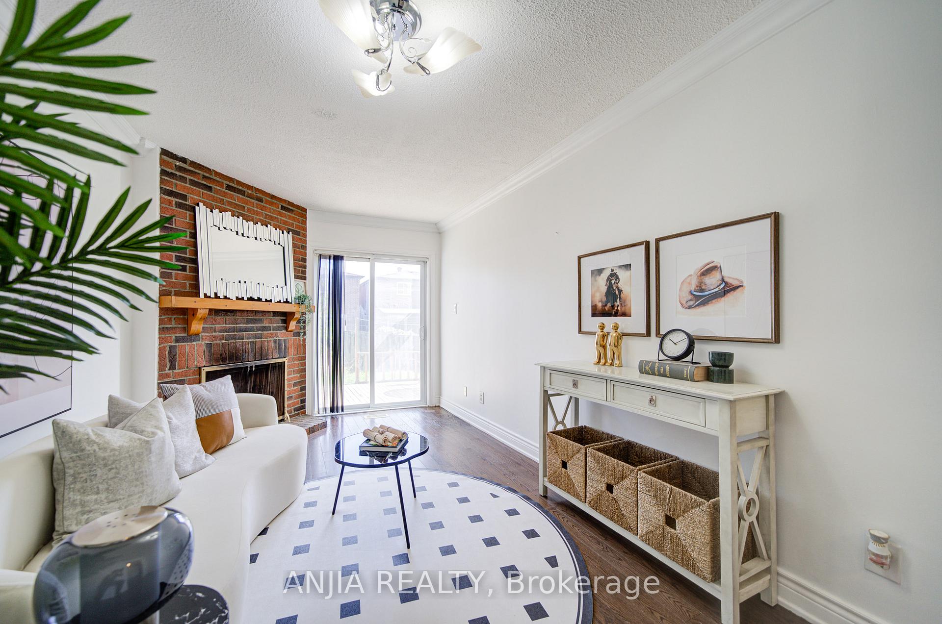 Photo 23 of 19 Dunbar Crescent, Markham, Milliken Mills East — HOMEH