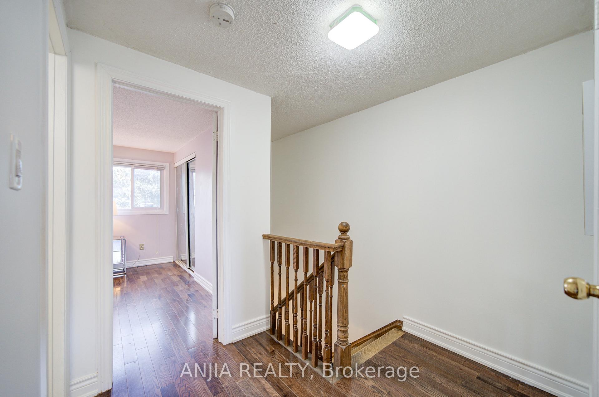 Photo 27 of 19 Dunbar Crescent, Markham, Milliken Mills East — HOMEH