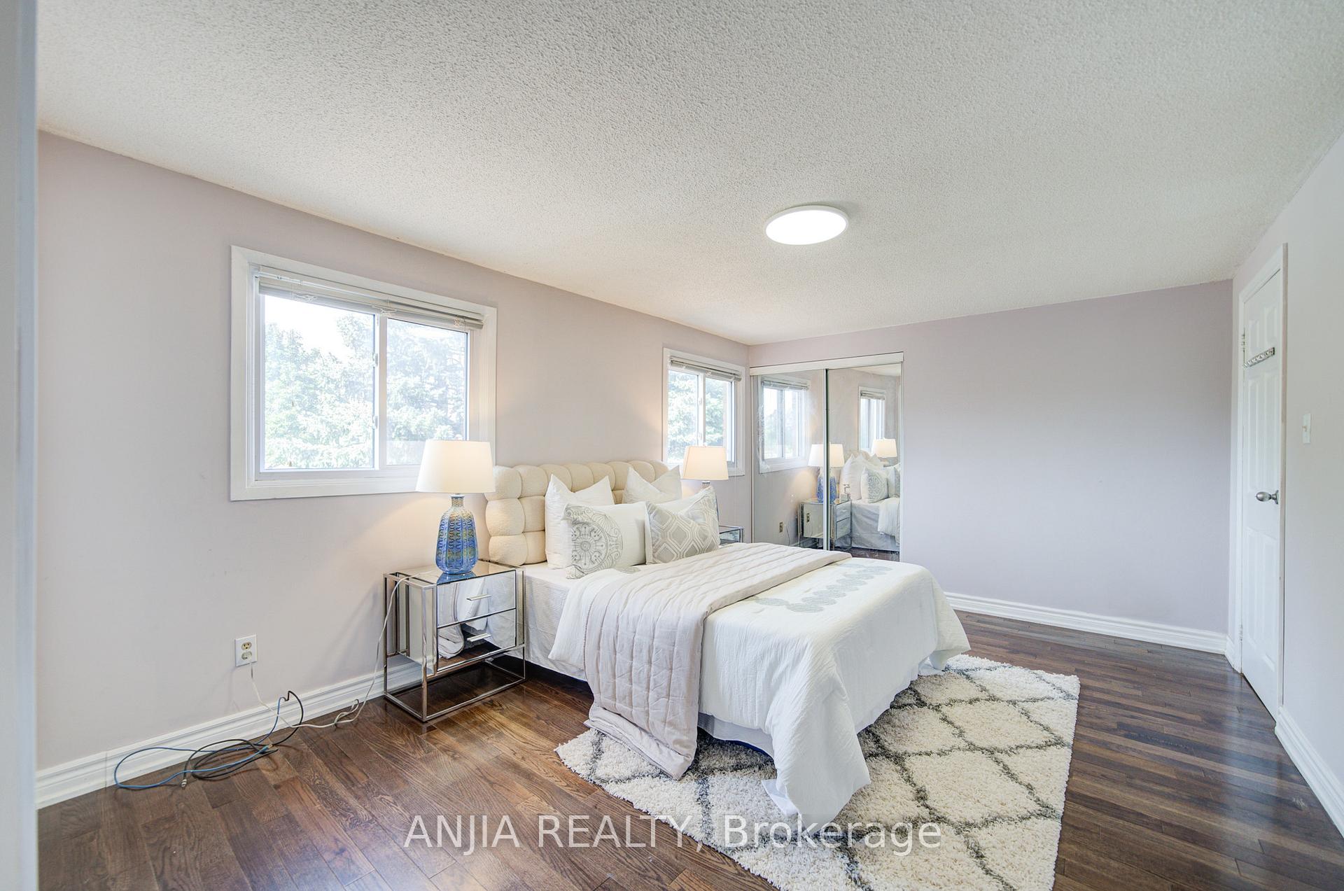 Photo 37 of 19 Dunbar Crescent, Markham, Milliken Mills East — HOMEH