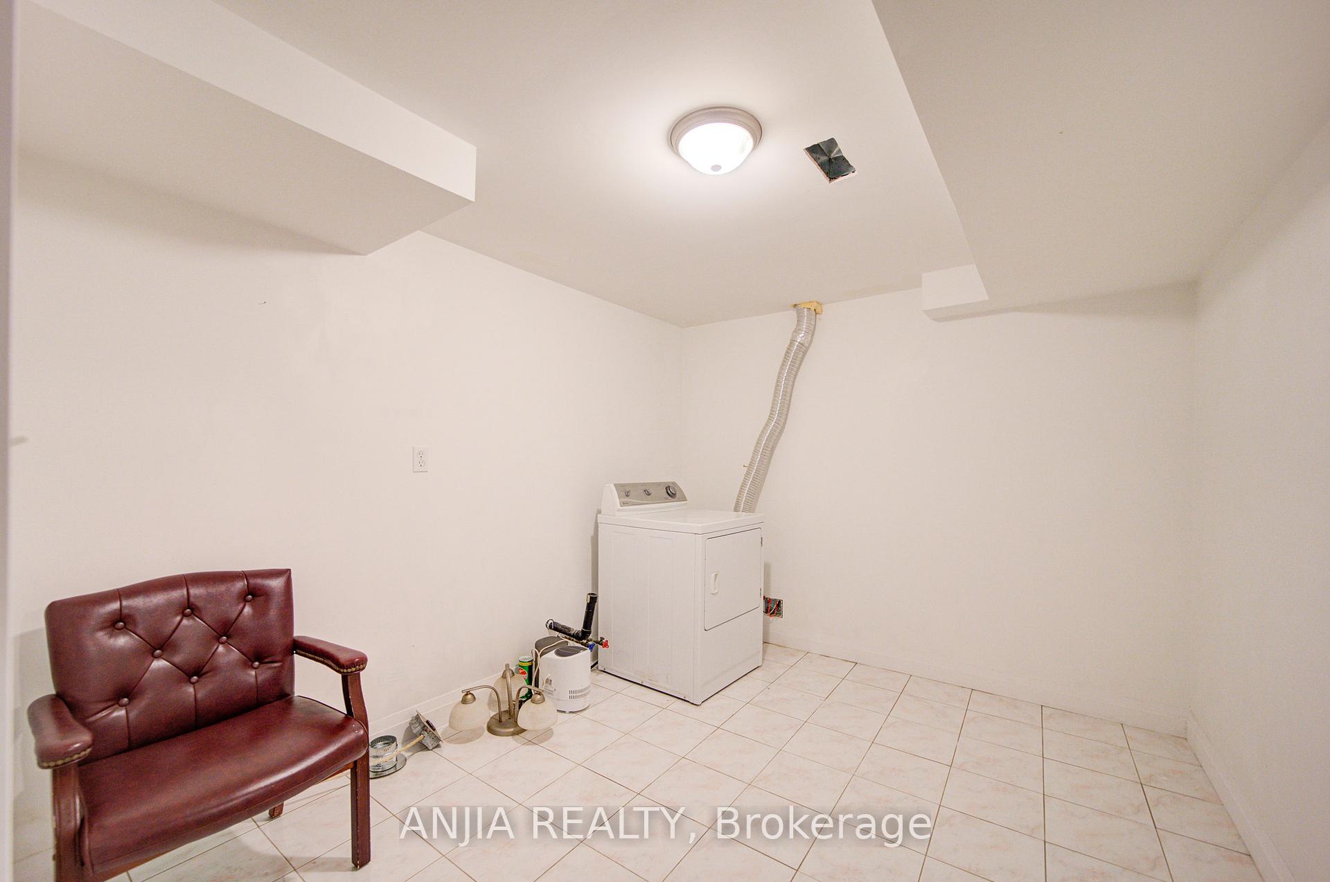 Photo 42 of 19 Dunbar Crescent, Markham, Milliken Mills East — HOMEH