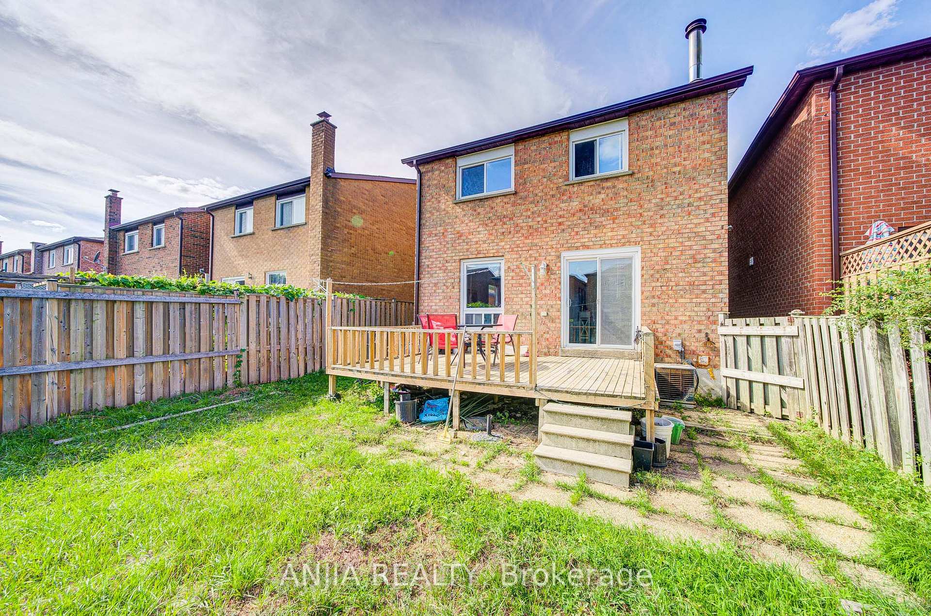 Photo 49 of 19 Dunbar Crescent, Markham, Milliken Mills East — HOMEH