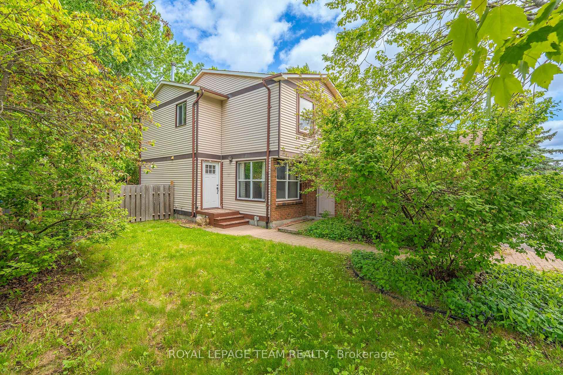 Photo 8 of 99 Seabrooke Drive, Ottawa, Kanata - Glencairn/Hazeldean — HOMEH